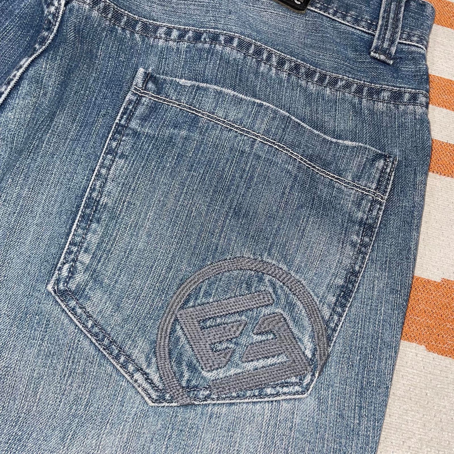 Enyce 00s Embroidered Blue Denim Jeans 36x34