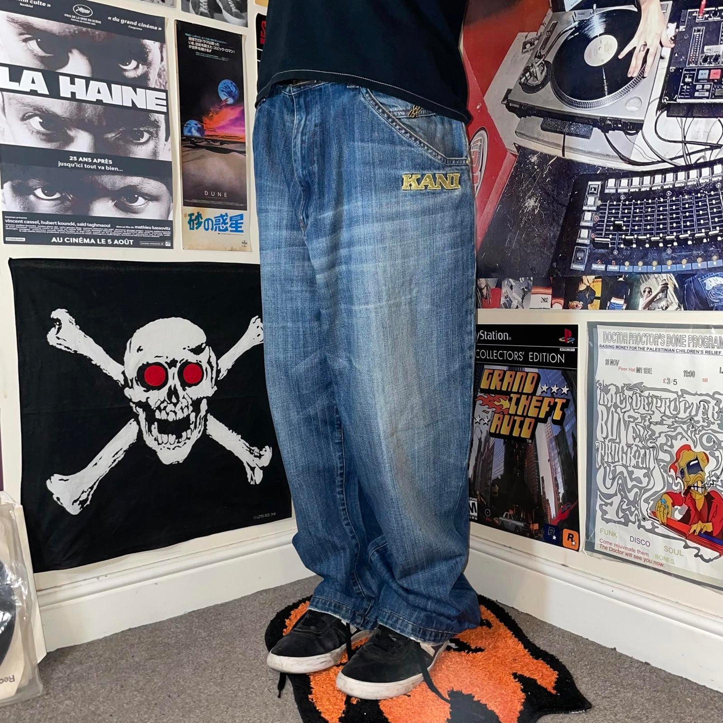 Karl Kani 90s Embroidered Gold Chain Jeans 42x34