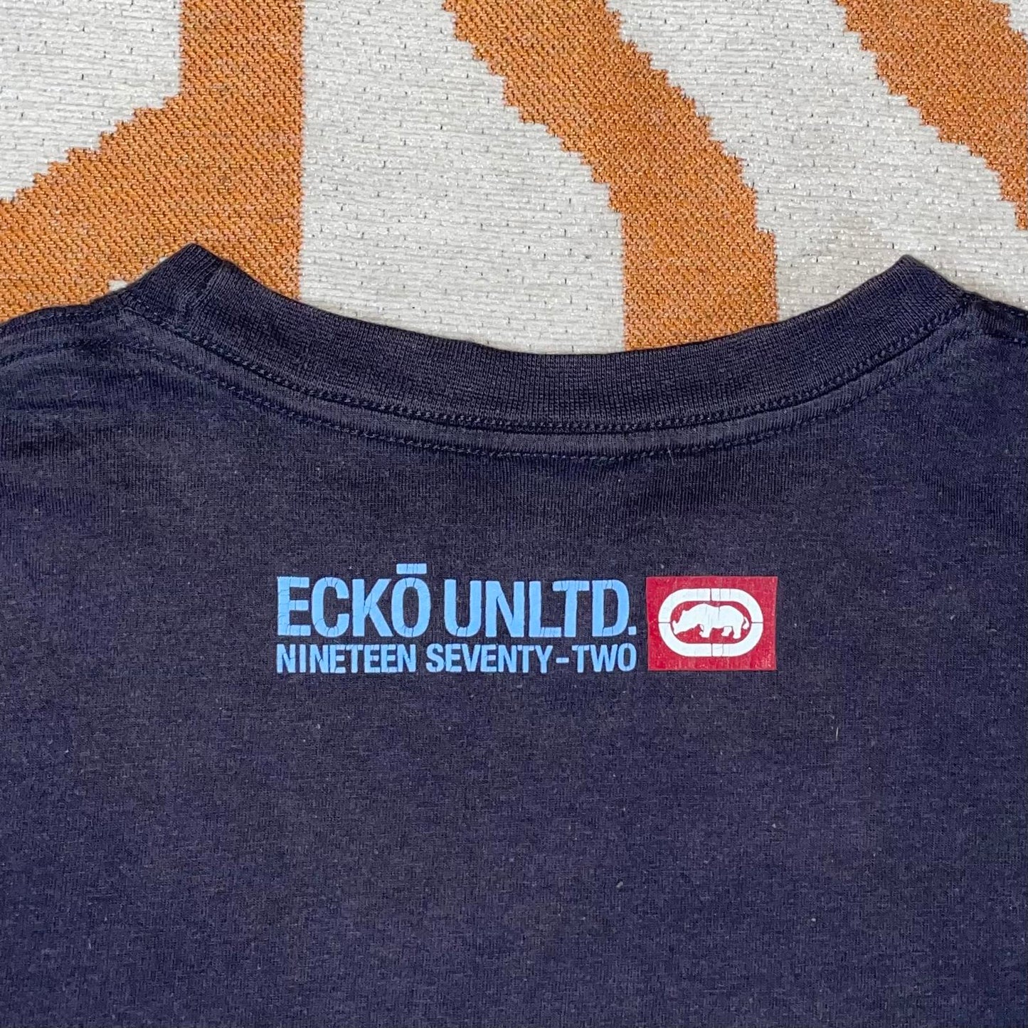 Ecko Unltd. 00s Graphic Spraypaint T-Shirt L