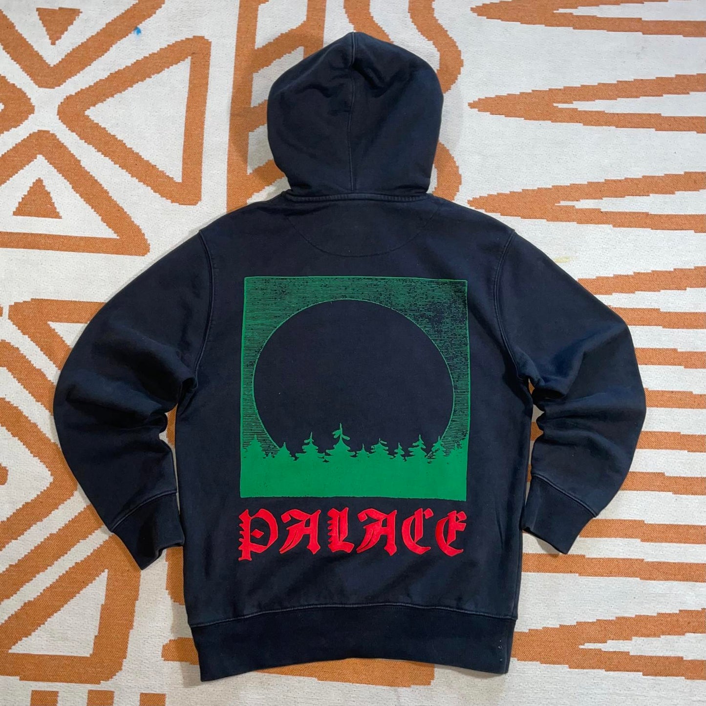 Palace ‘19 Graphic Moon Tree Black Hoodie S