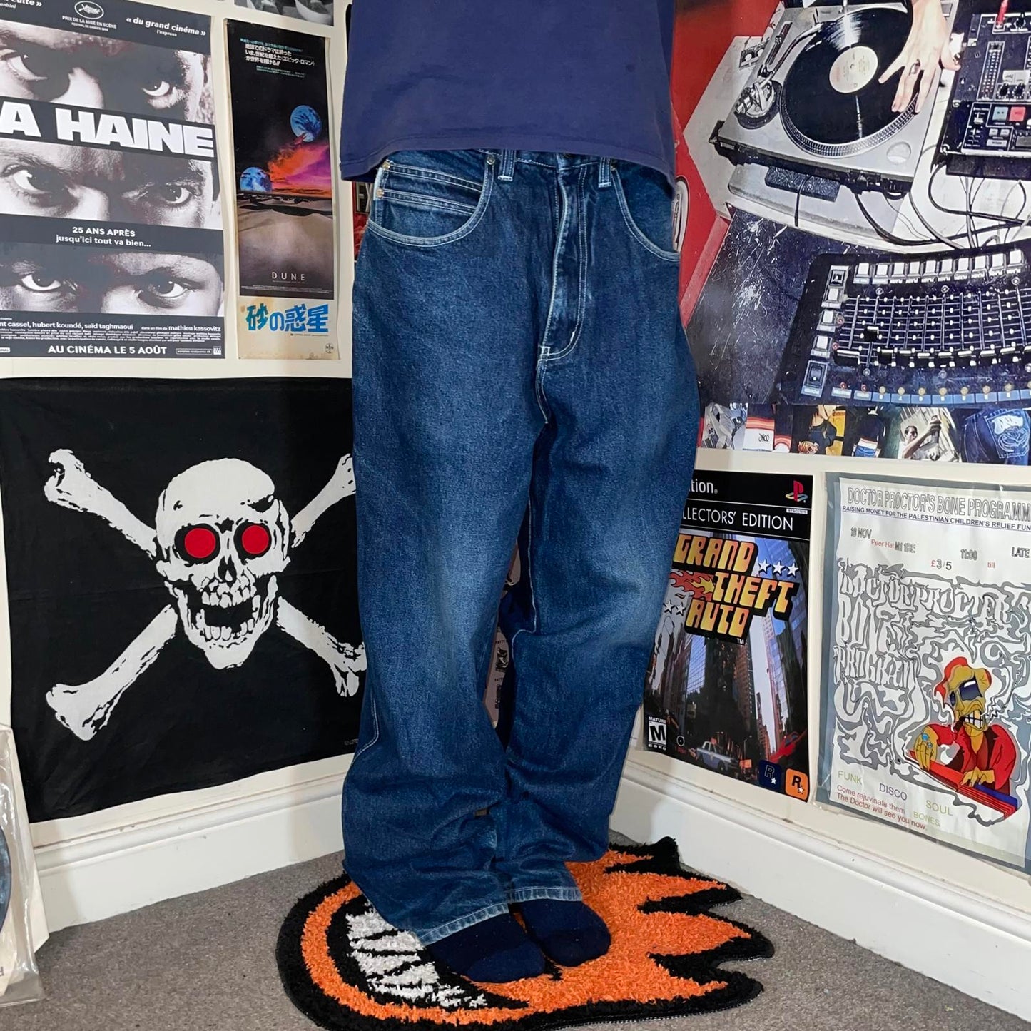 Southpole 90s Embroidered Baggy Blue Denim Jeans 32x33