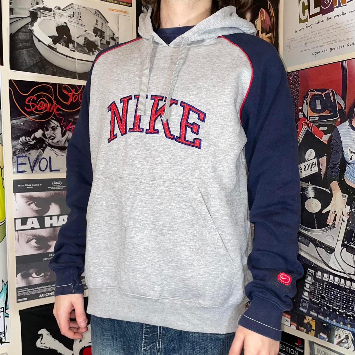 Nike 00s Embroidered Grey/Navy Spell-Out Hoodie L