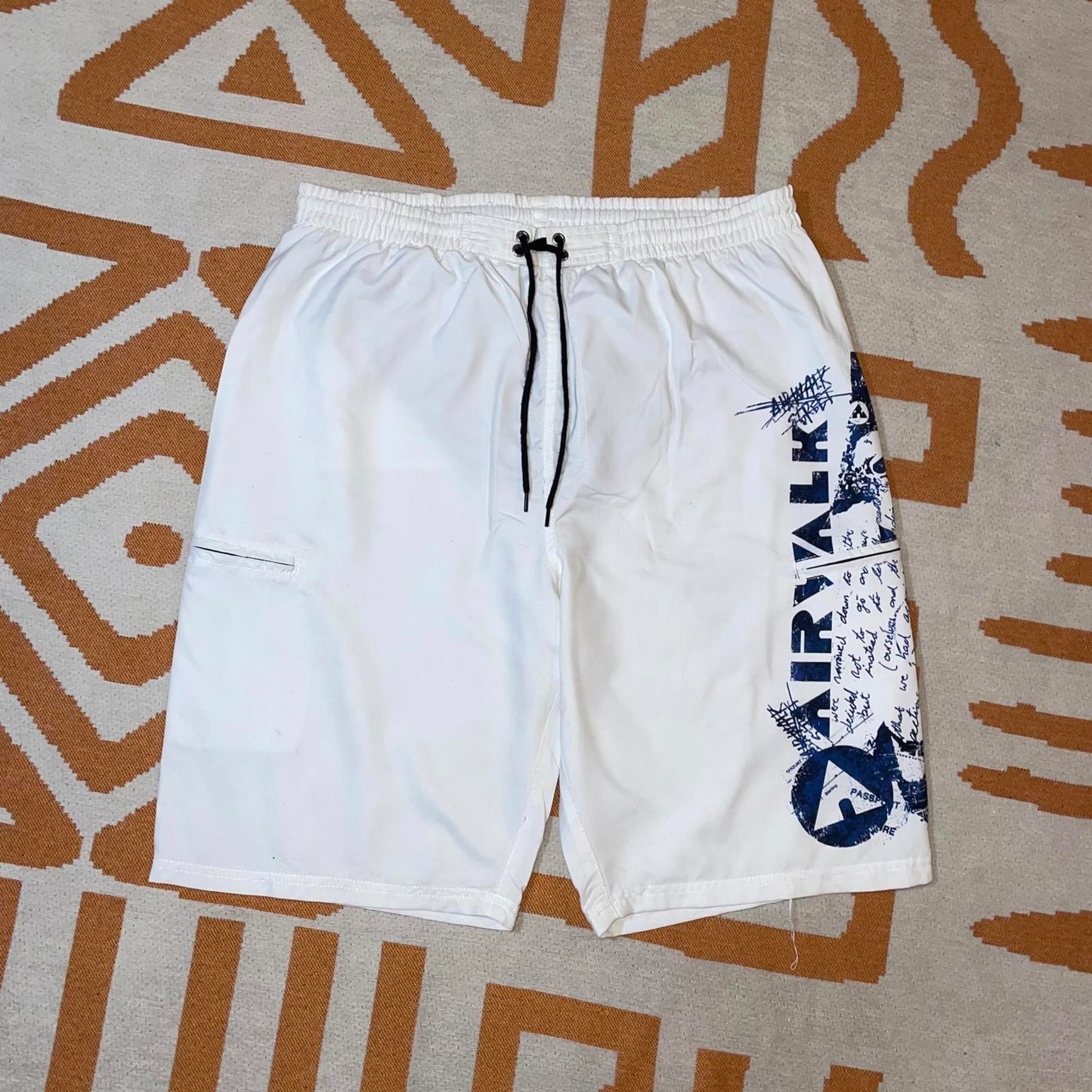 Airwalk 90s Print Board Shorts L