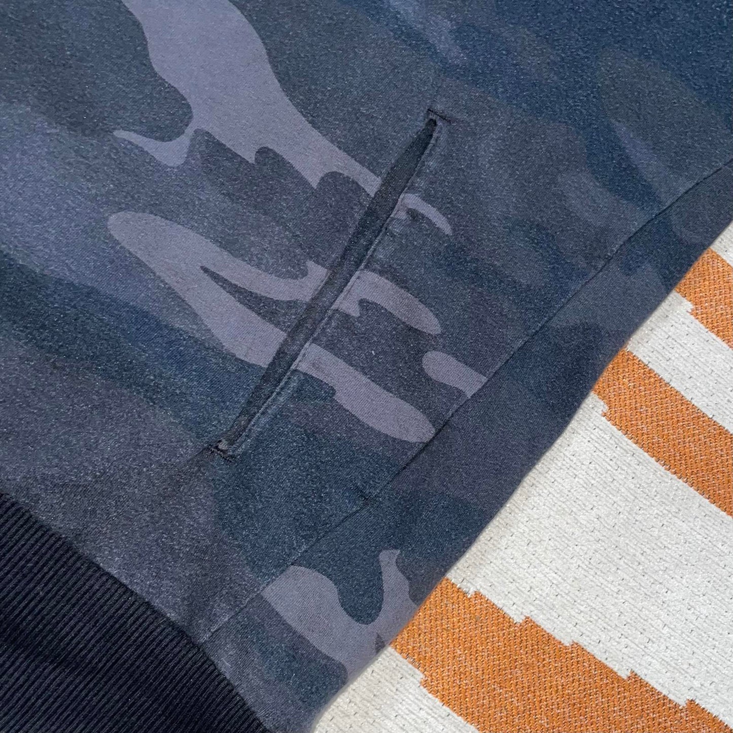 Oakley 00s Camo Print Sweatshirt L