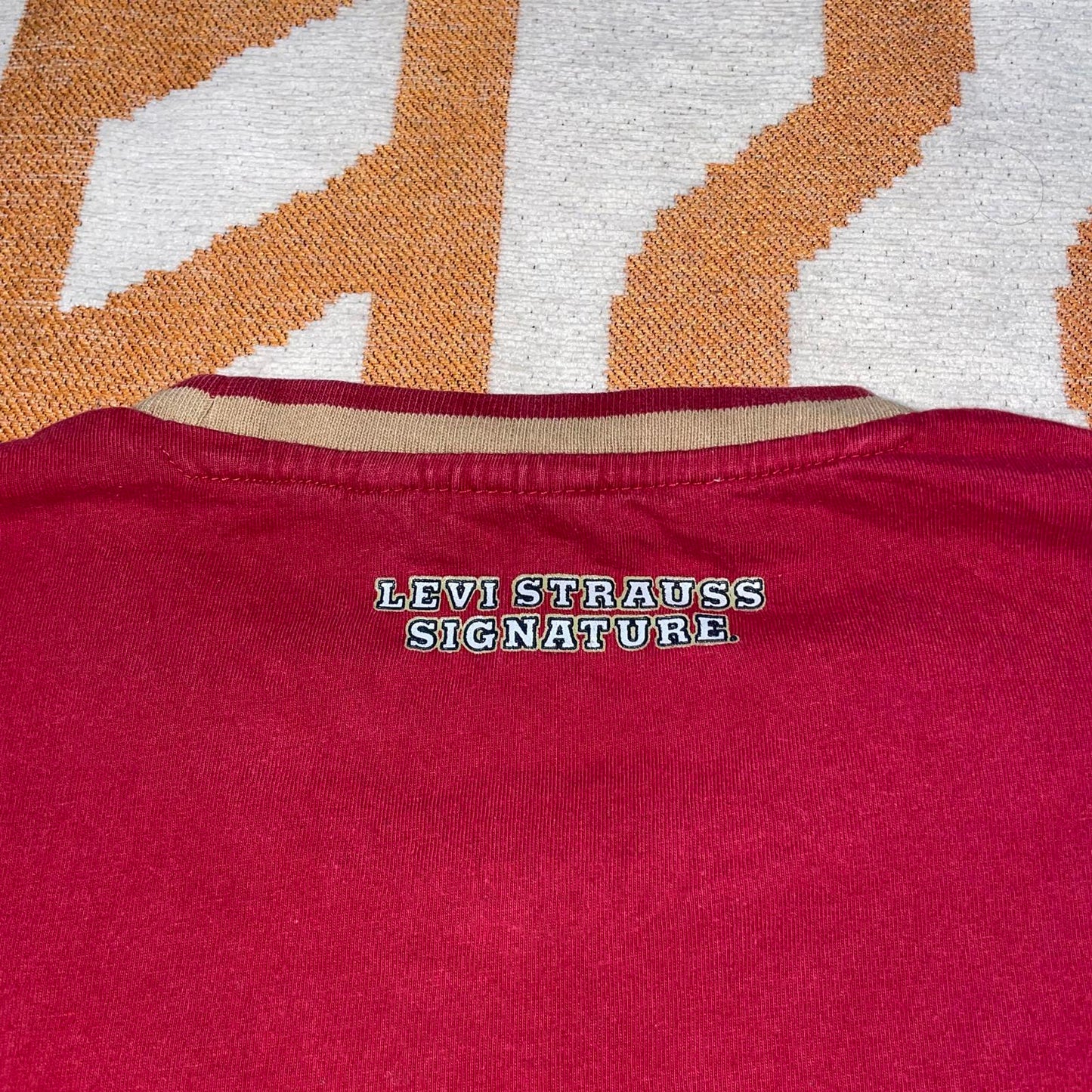 Levis Signature 00s Graphic Longsleeve T-Shirt XXL