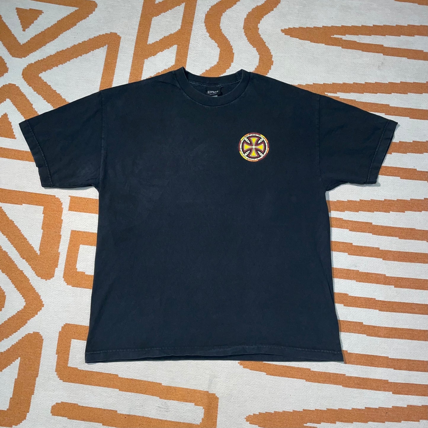 Independent Trucks 90s 'Mosaic' Skater T-Shirt XL