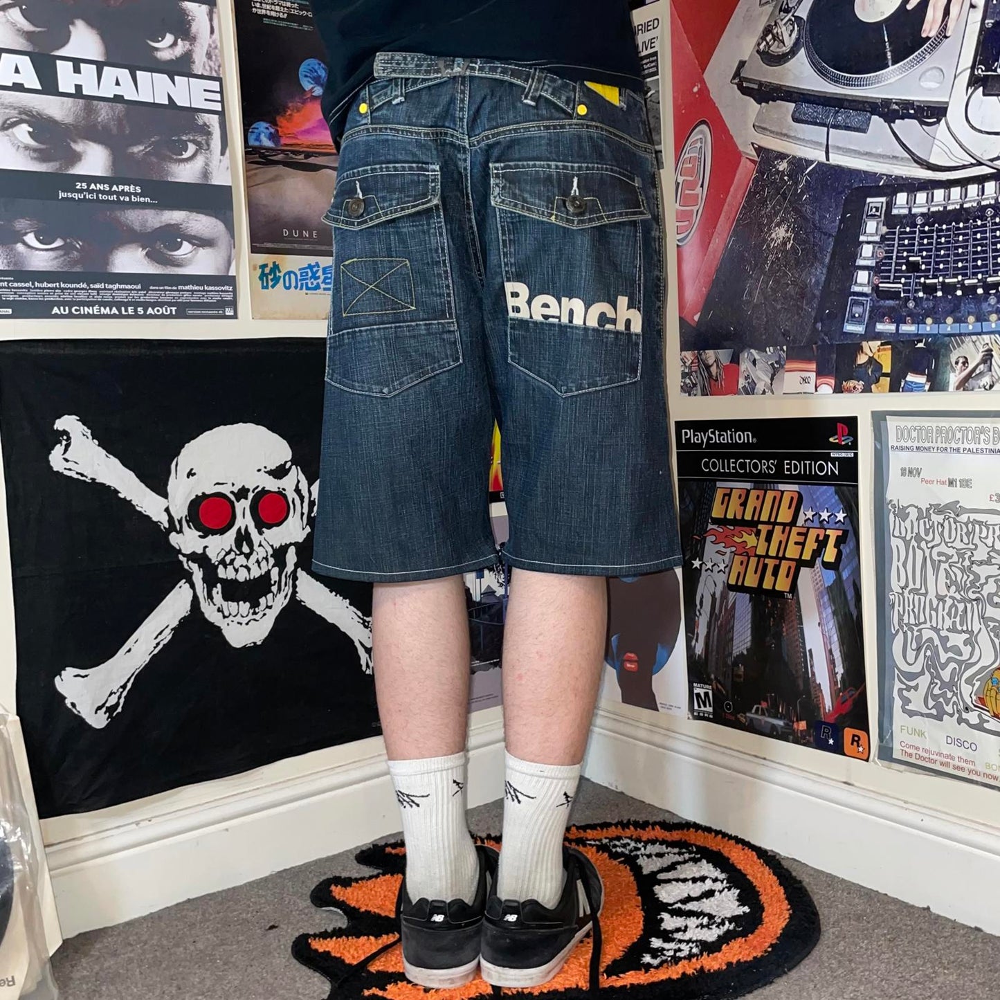 Bench 00s Industrial Printed Jorts 32x11