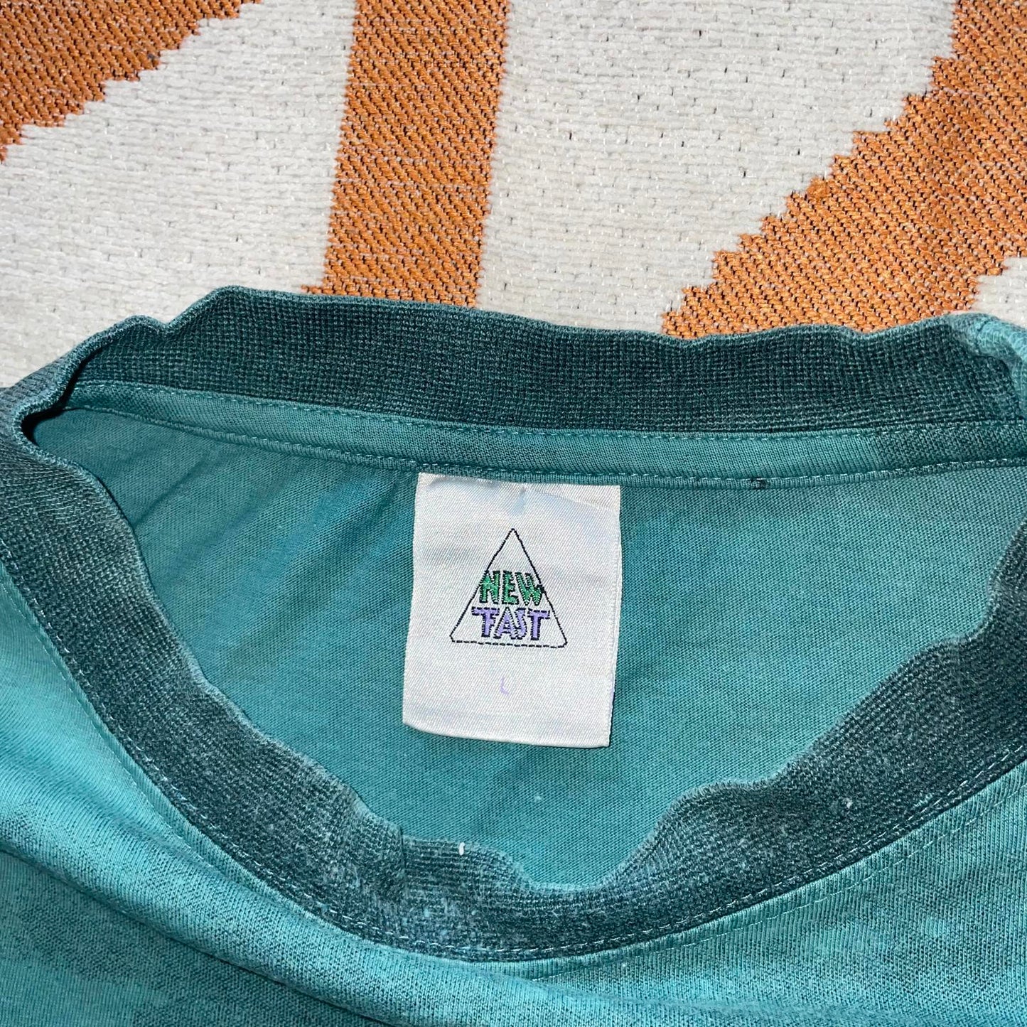NewFast 90s Dye ‘Ethnic’ Graphic T-Shirt L