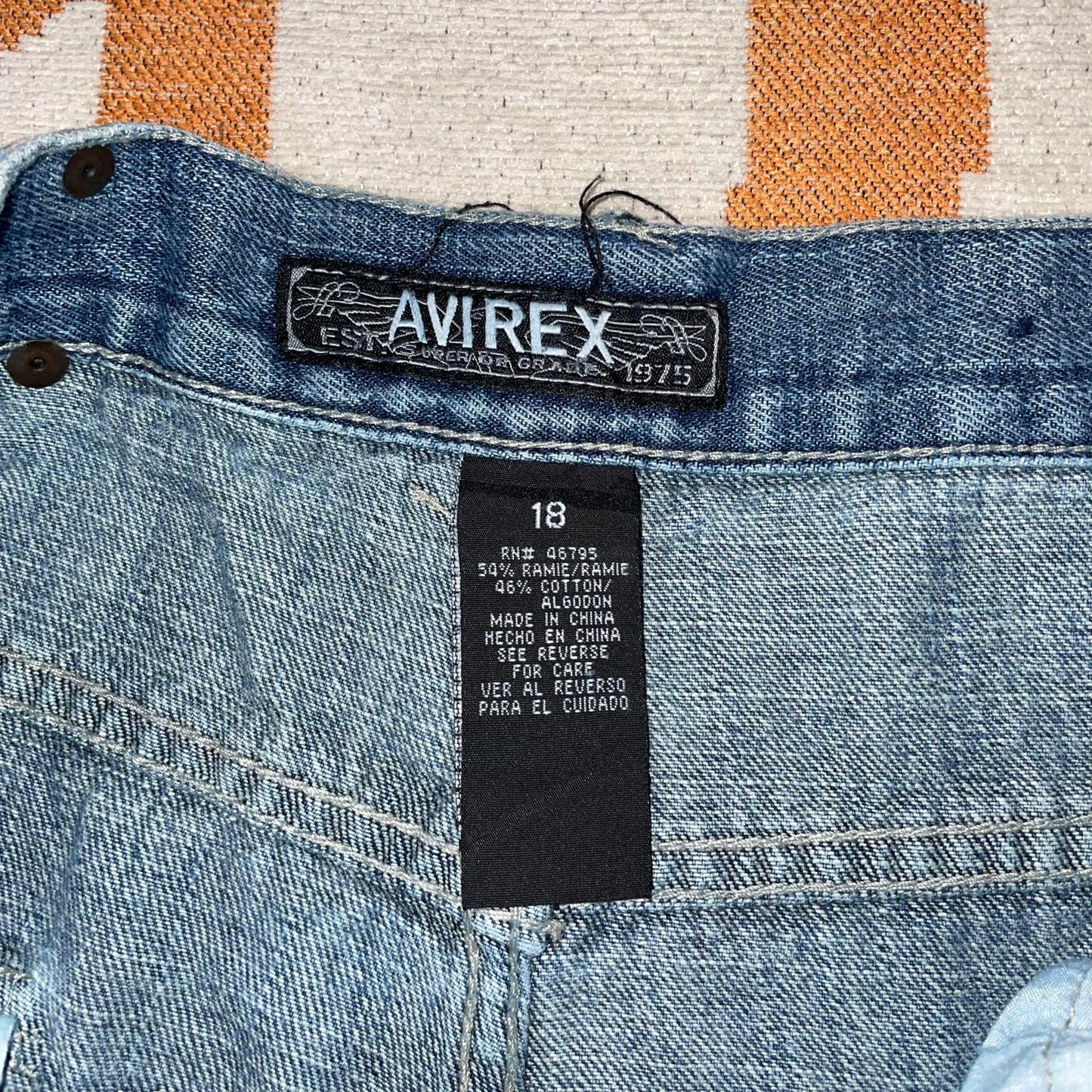 Avirex 00s Embroidered Leg Text Cargo Jeans 30x31