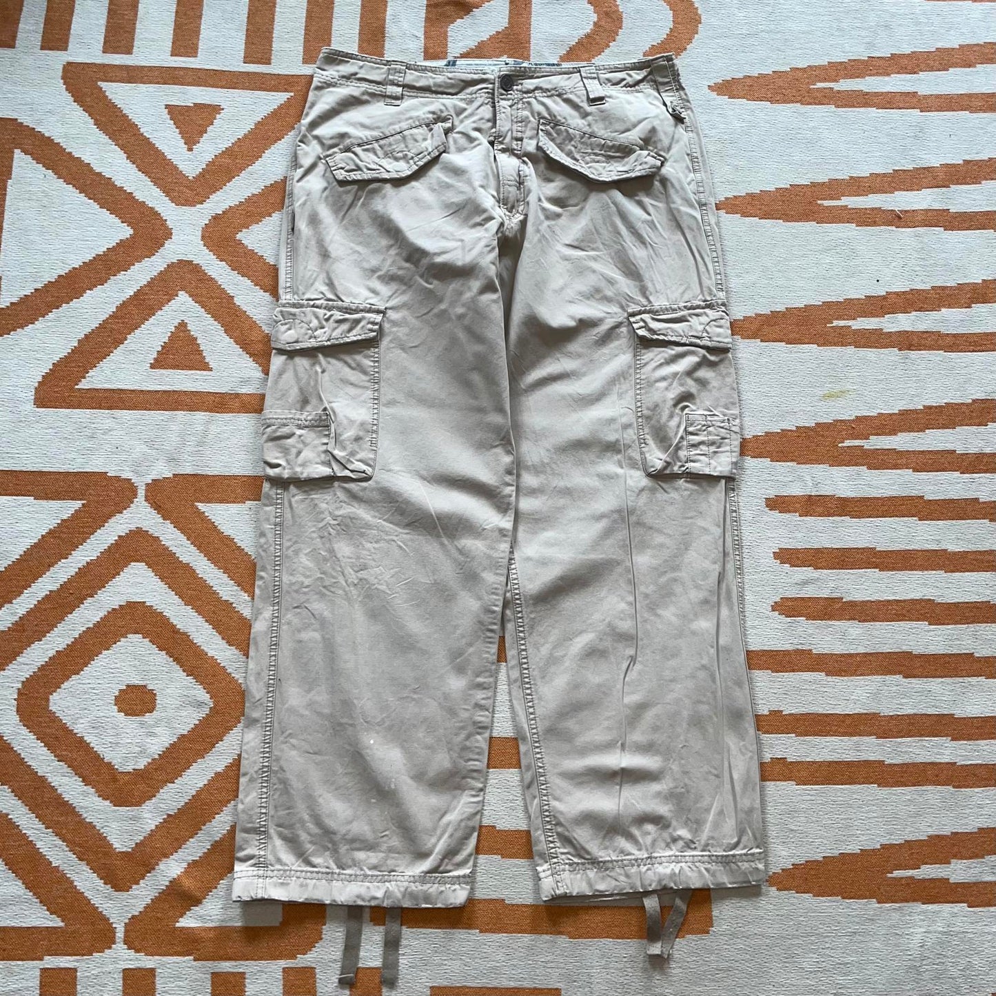 O’Neill 90s Embroidered Cargo Pants 34x32