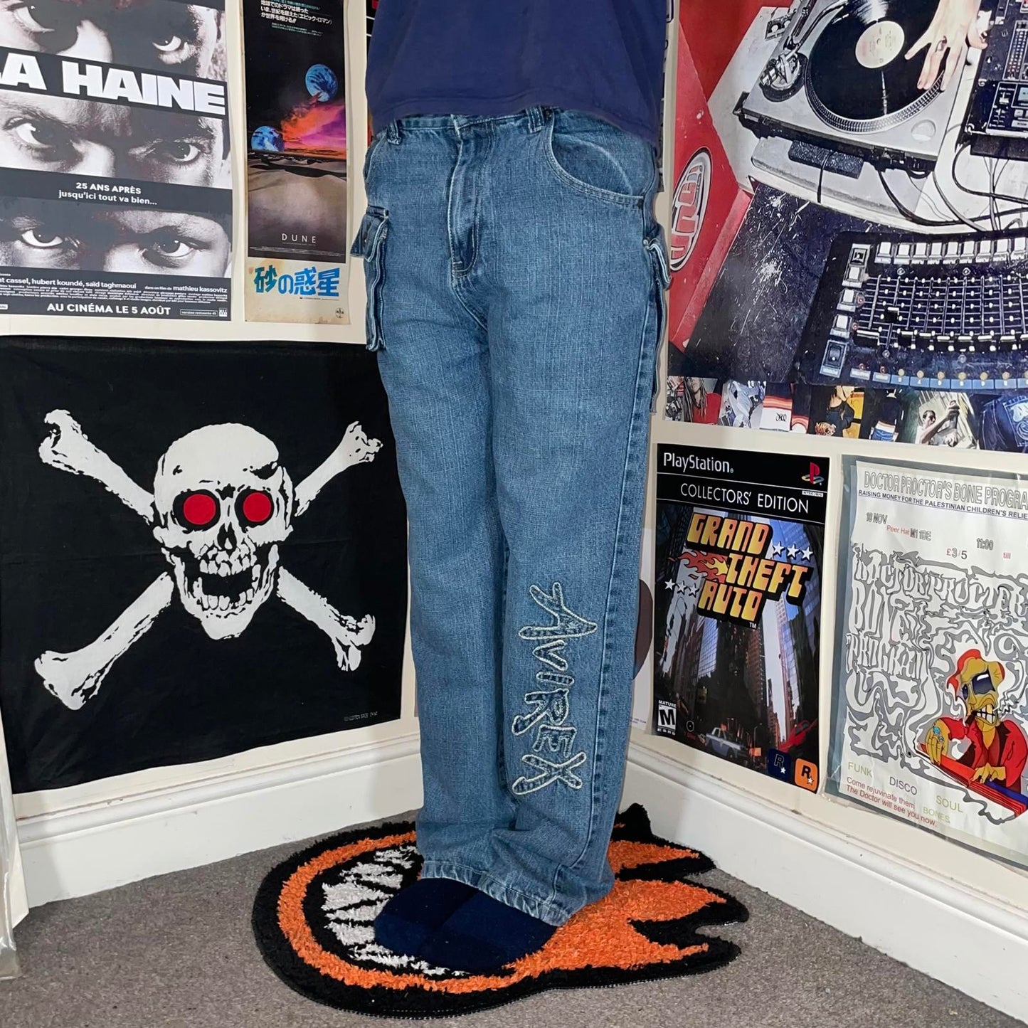 Avirex 00s Embroidered Leg Text Cargo Jeans 30x31