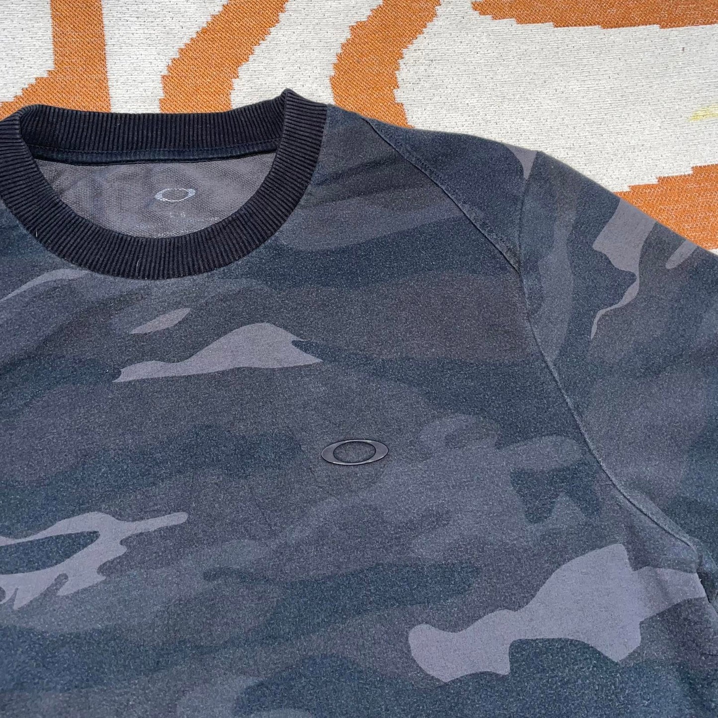 Oakley 00s Camo Print Sweatshirt L