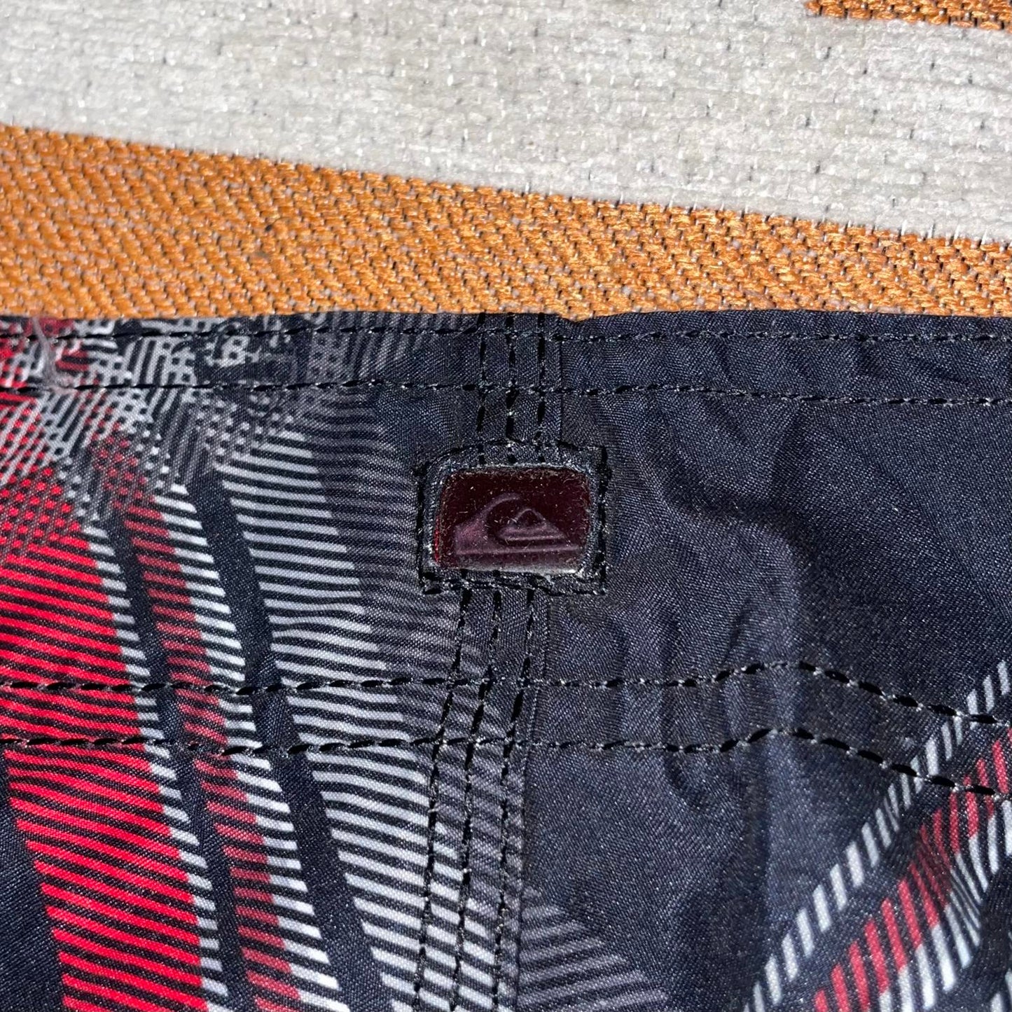 Quiksilver 00s Pattern Board Shorts XS