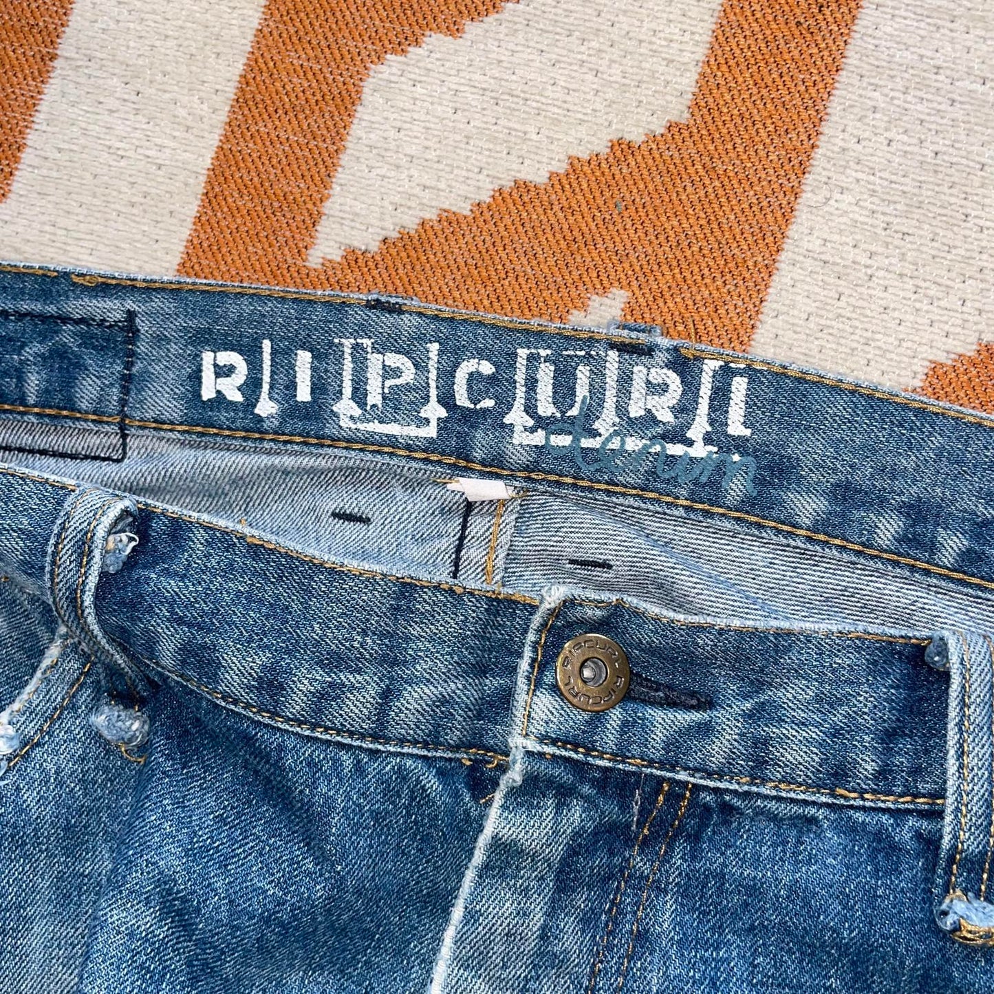 Rip Curl 00s Printed Surf Jeans 36x32