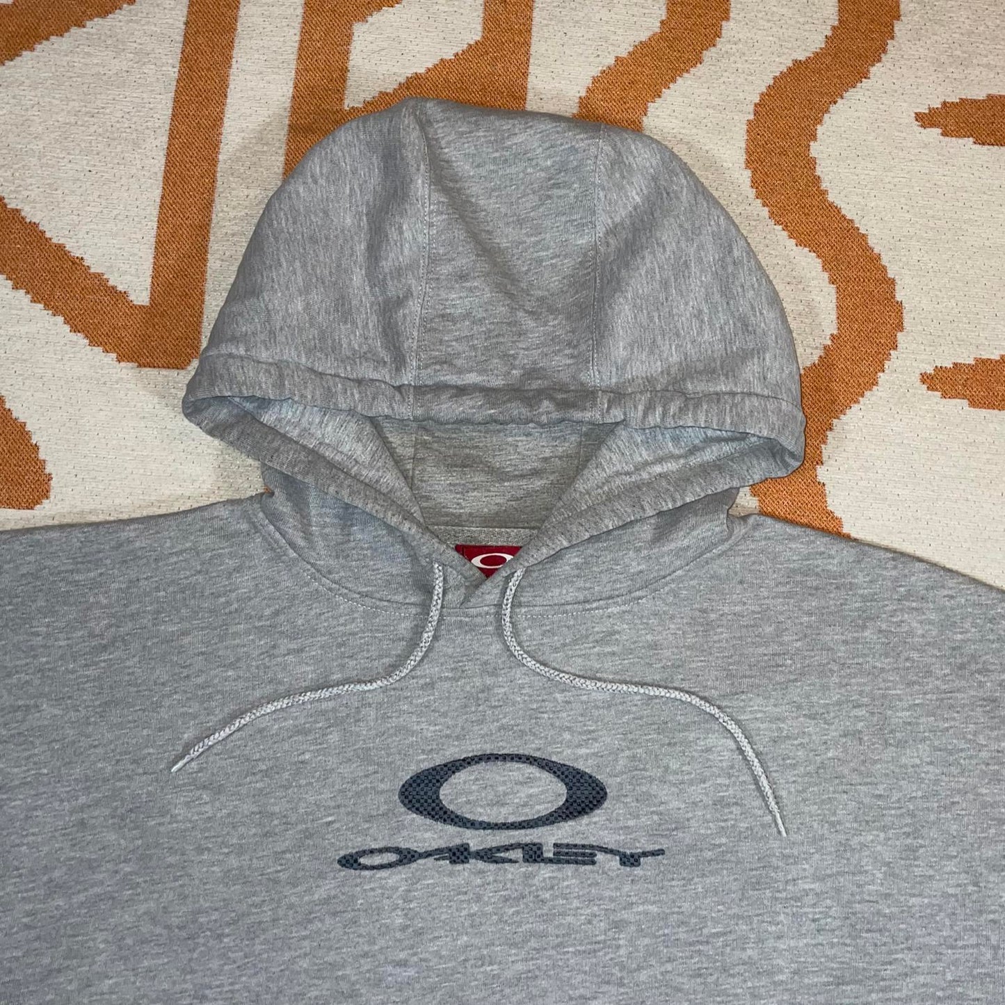Oakley 90s Embroidered Lyǒn Hoodie M