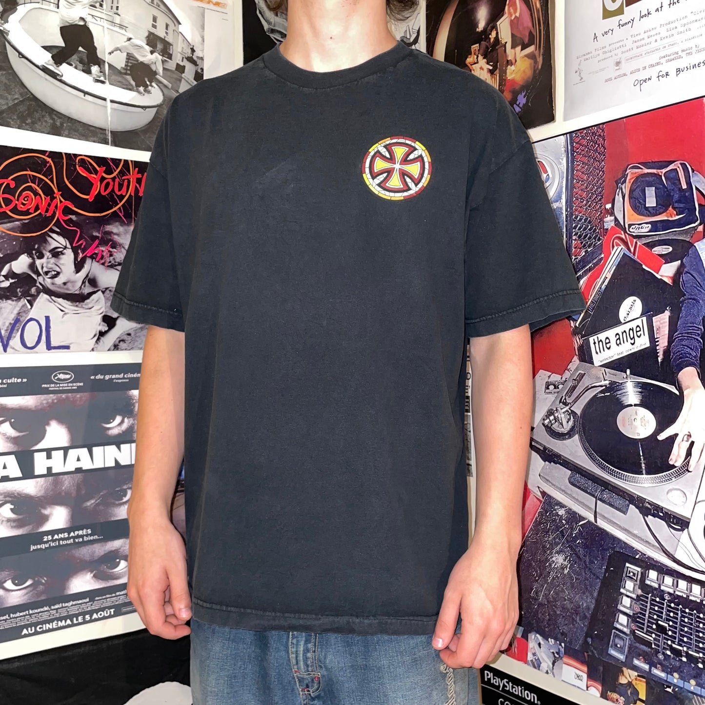 Independent Trucks 90s 'Mosaic' Skater T-Shirt XL