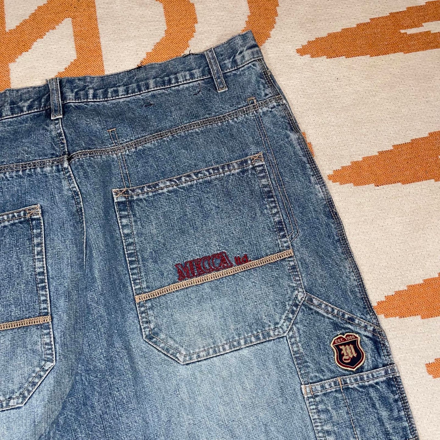 Mecca 00s Embroidered Baggy Blue Jeans 36x28