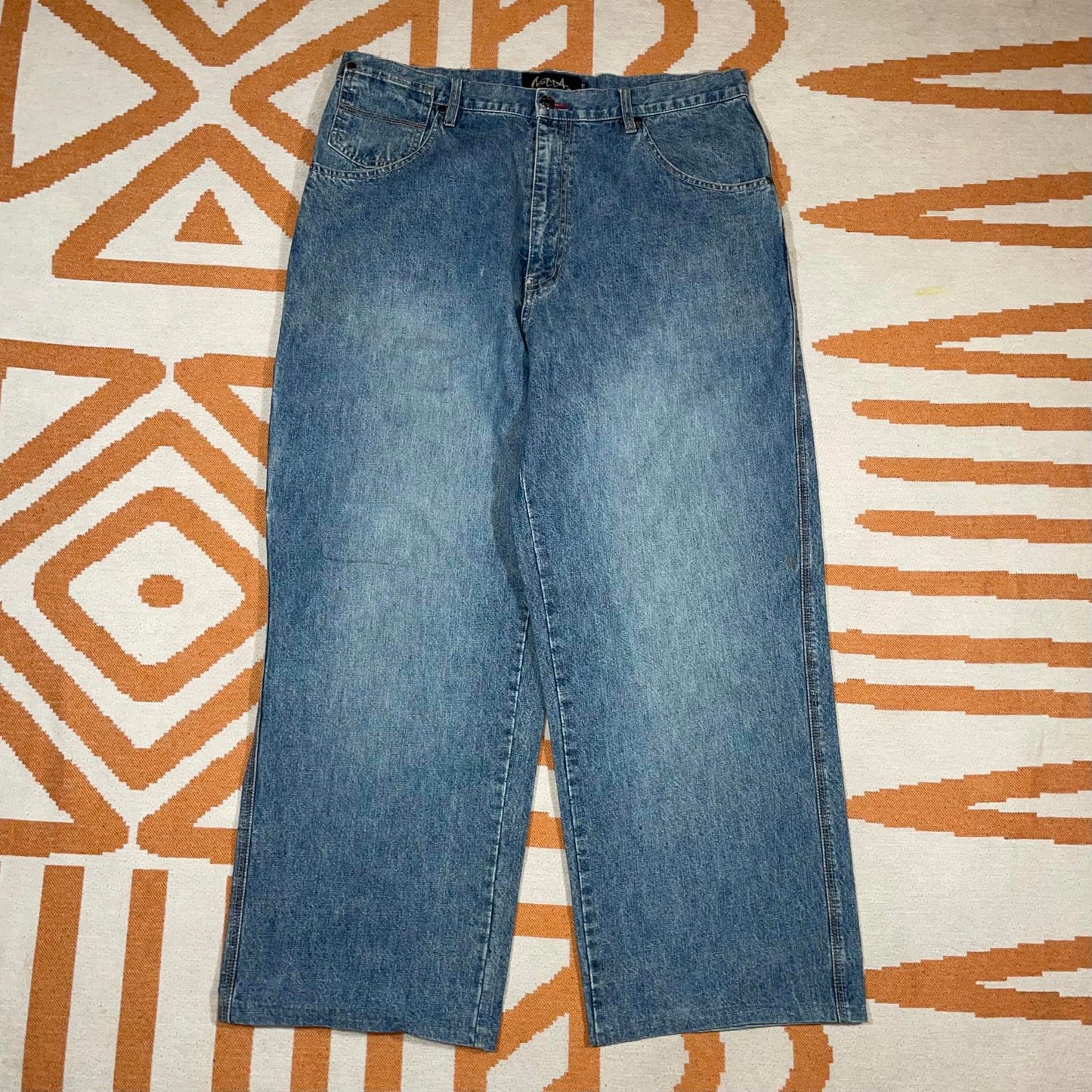 Mecca 00s Embroidered Baggy Blue Jeans 36x28