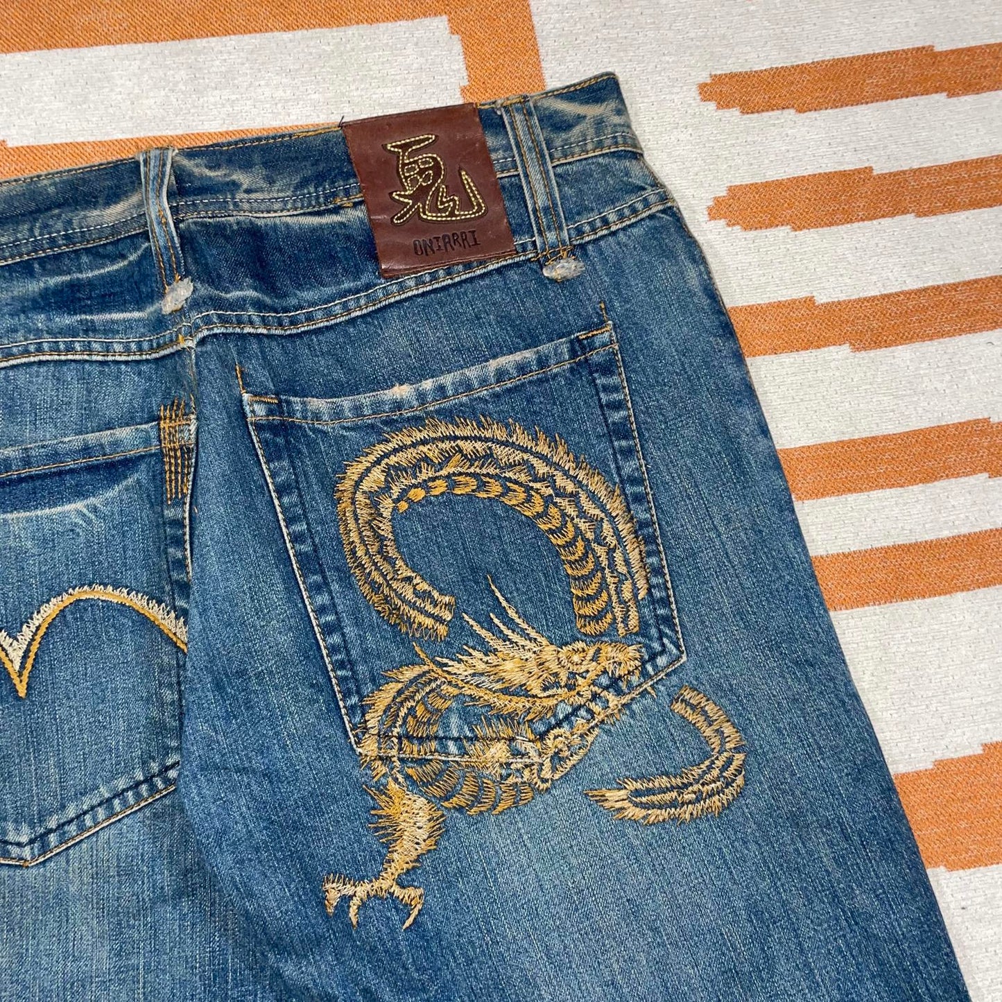 Oni Arai 00s Dragon Embroidered Jeans 36x31