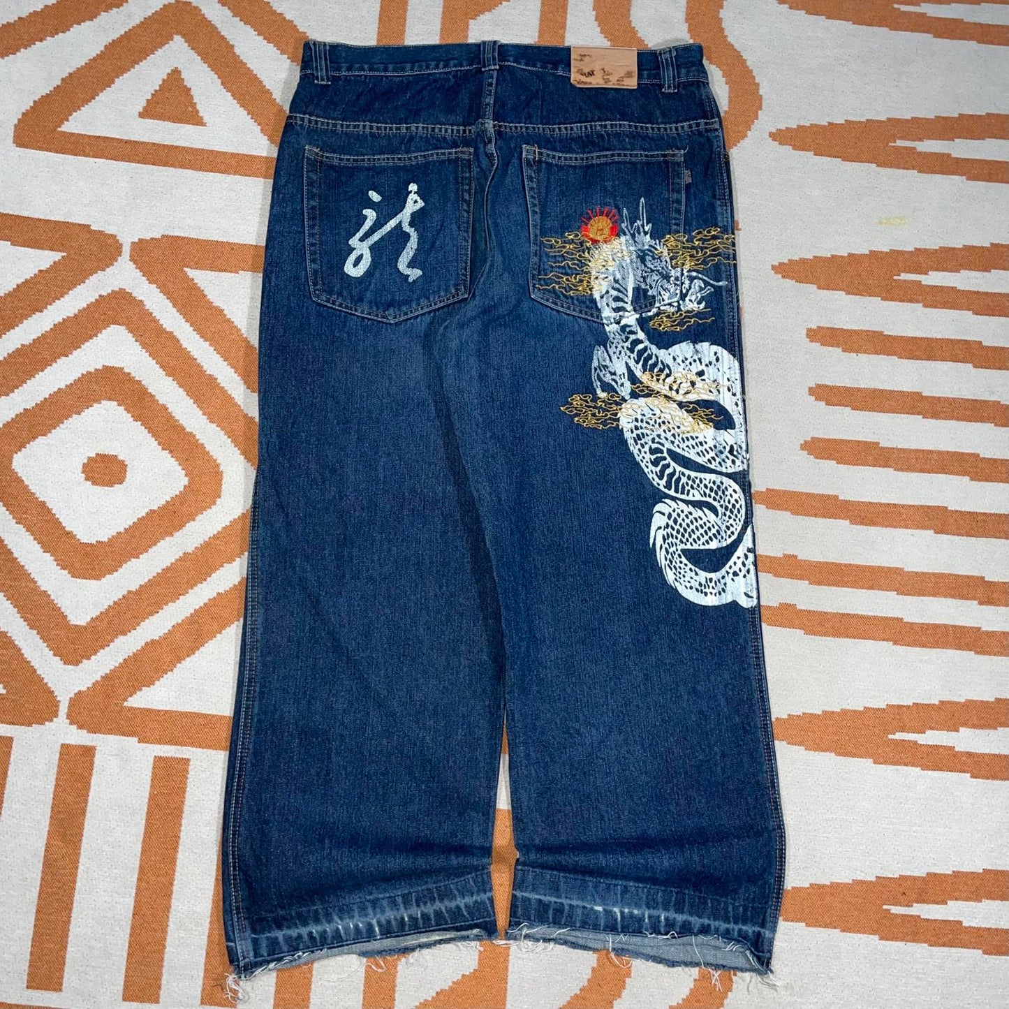 Happy Hope 90s Embroidered/Printed Dragon Baggy Jeans 34x28