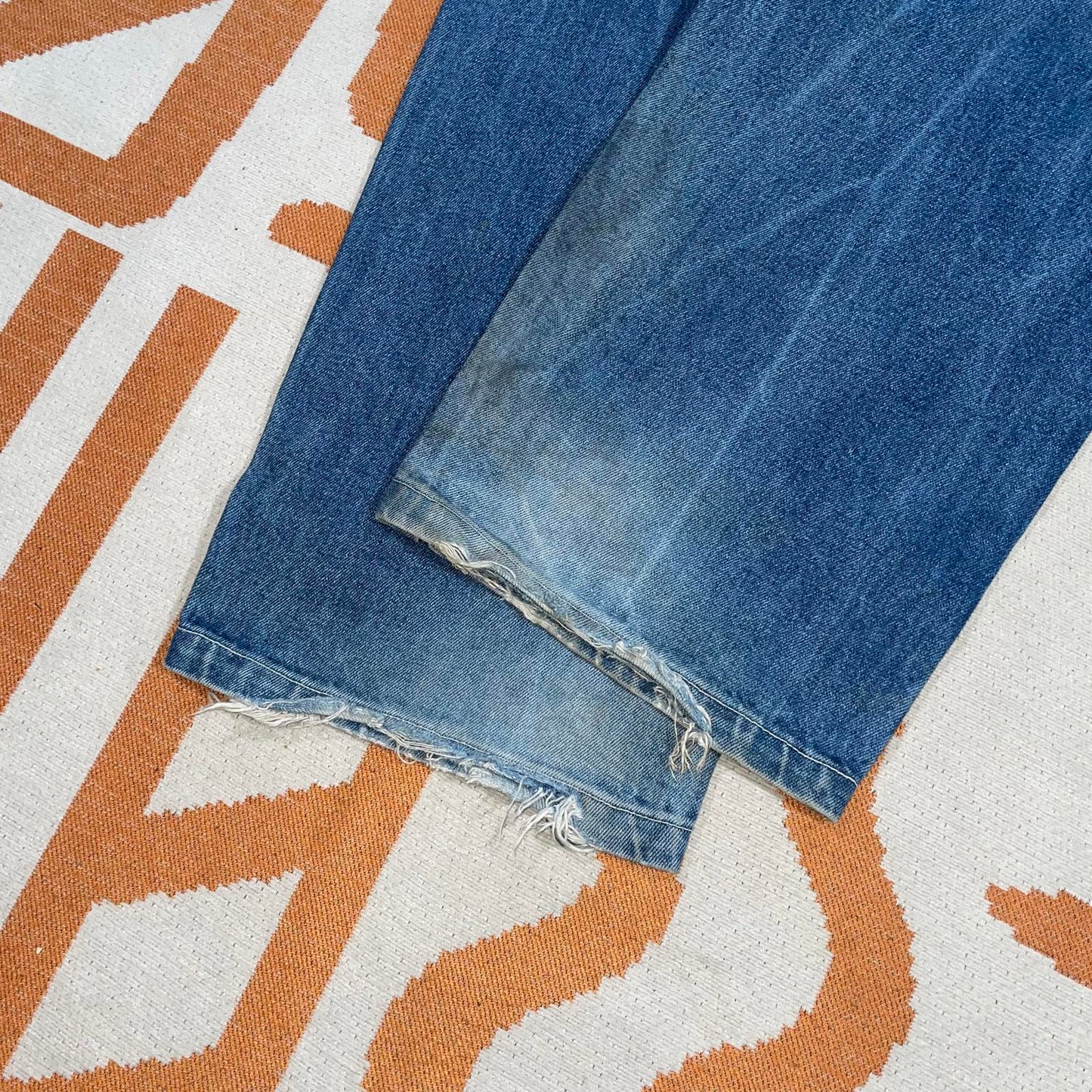 Southpole 00s Embroidered Baggy Blue Jeans 34x31