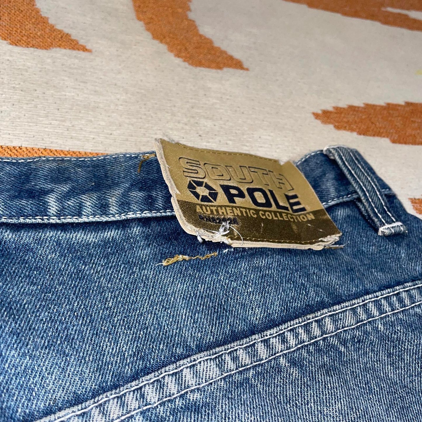 Southpole 00s Embroidered Baggy Blue Jeans 34x31