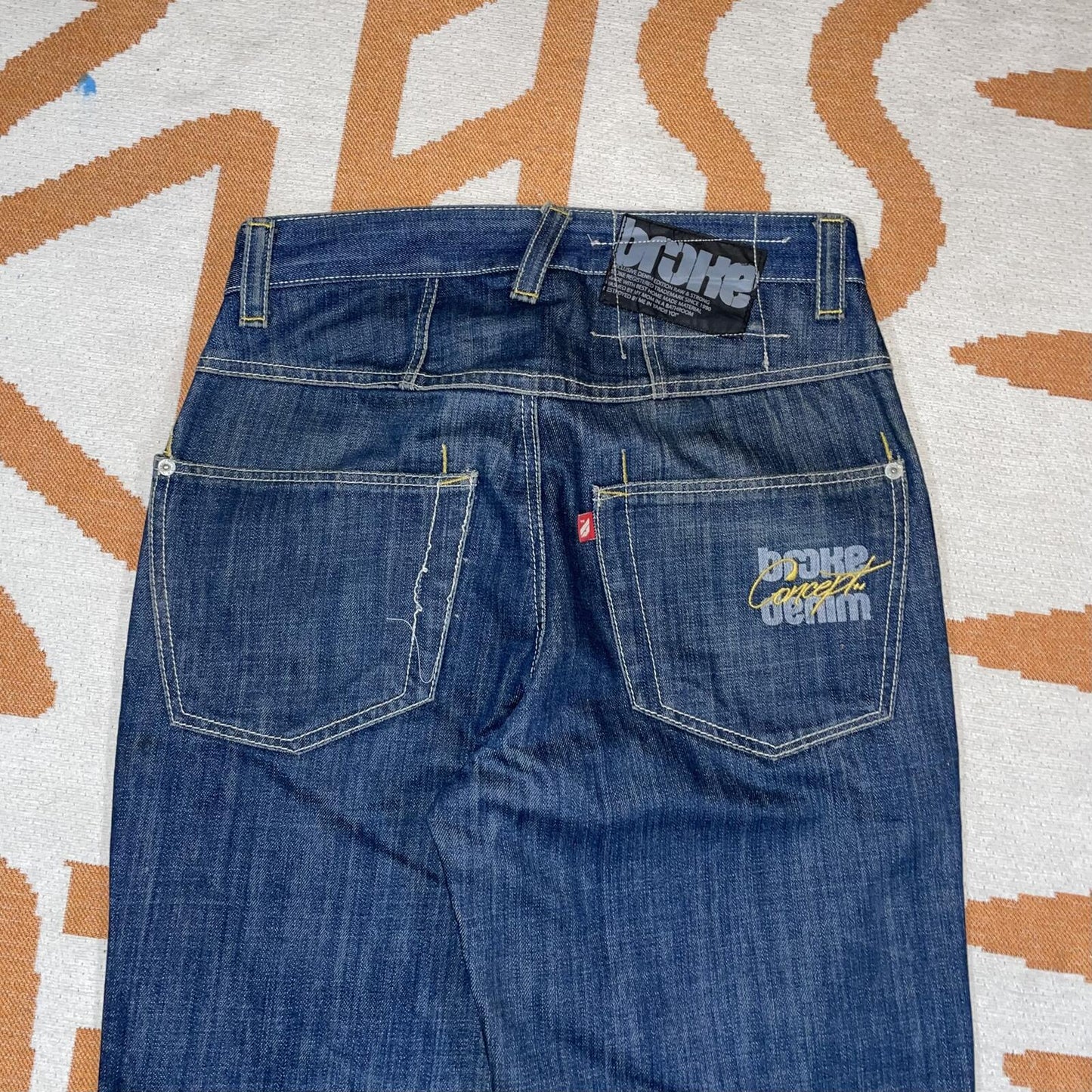 Broke 00s Embroidered ‘Concept’ Loose Denim Jeans 28x32