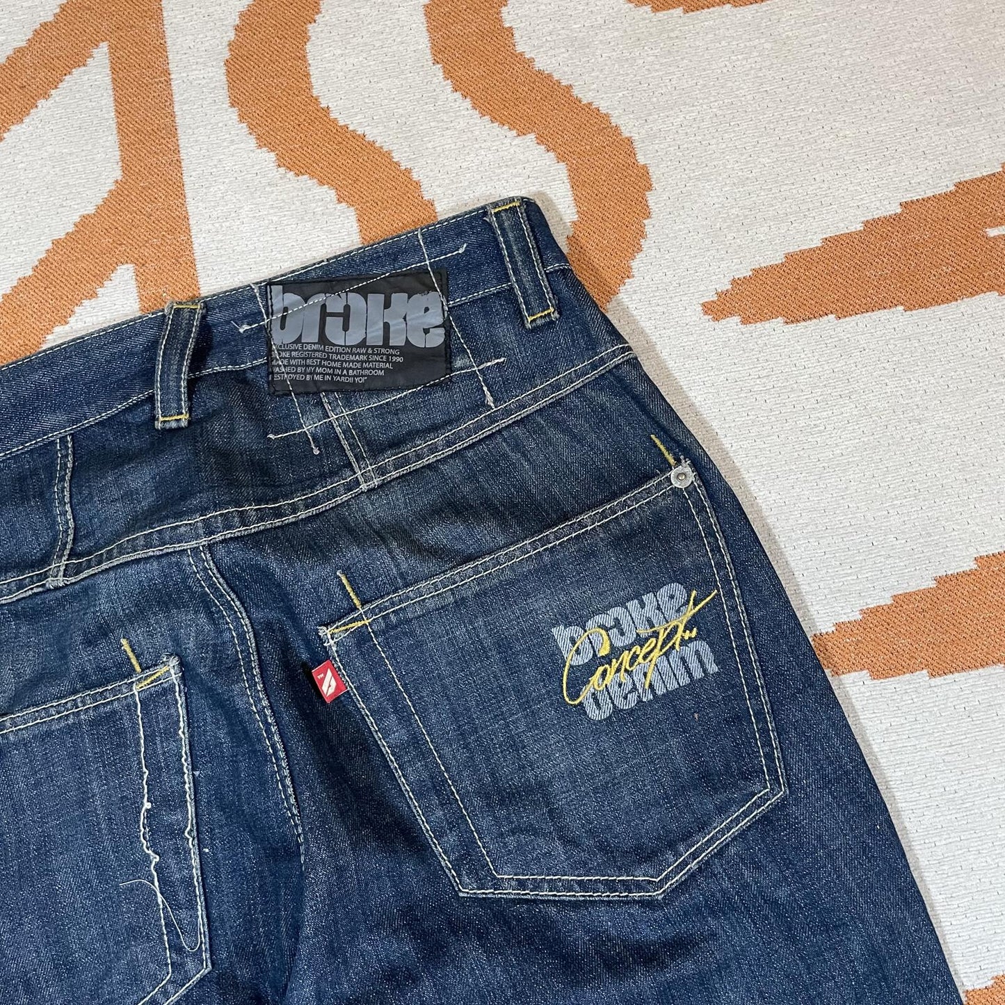 Broke 00s Embroidered ‘Concept’ Loose Denim Jeans 28x32