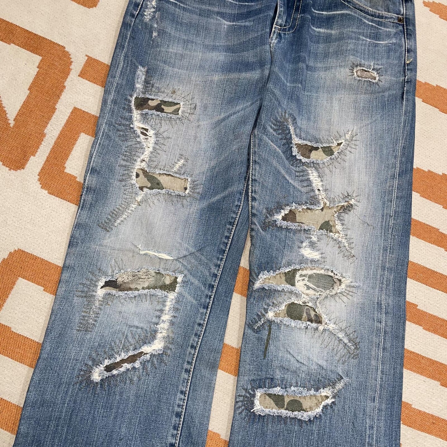 Osaka Big Train 00s Embroidered Japanese Loose Jeans 34x32