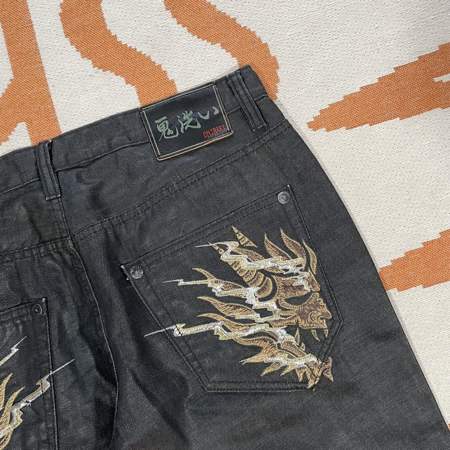 Oni Arai 00s Black/Gold Japanese Embroidered Jeans 34x33