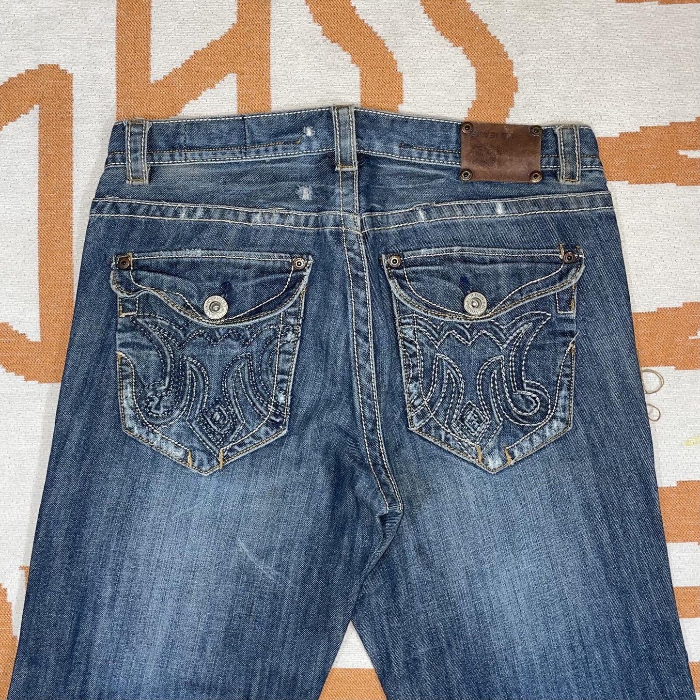 Urban Behaviour 00s Embroidered Bootcut Jeans 34x34/14