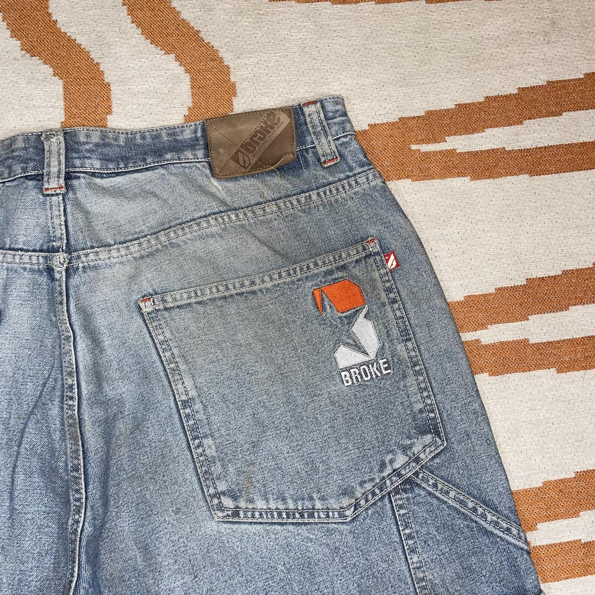 Broke 00s Embroidered Baggy ‘Star’ Denim Jeans 38x34