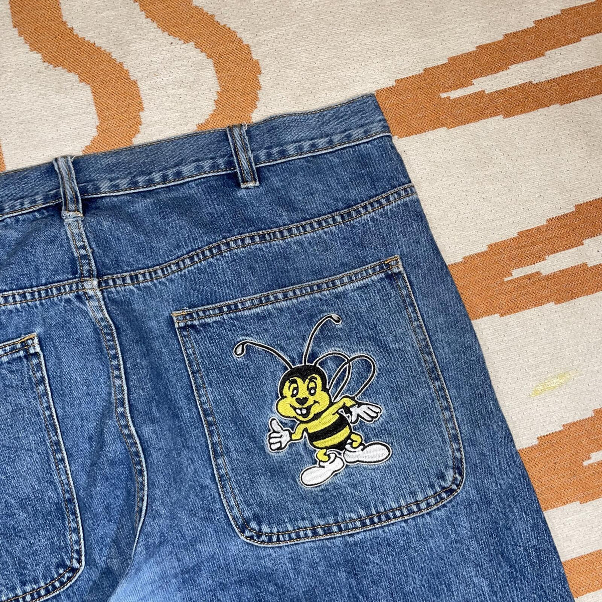 Hardline ‘23 Embroidered Bee Baggy Jeans 40x30