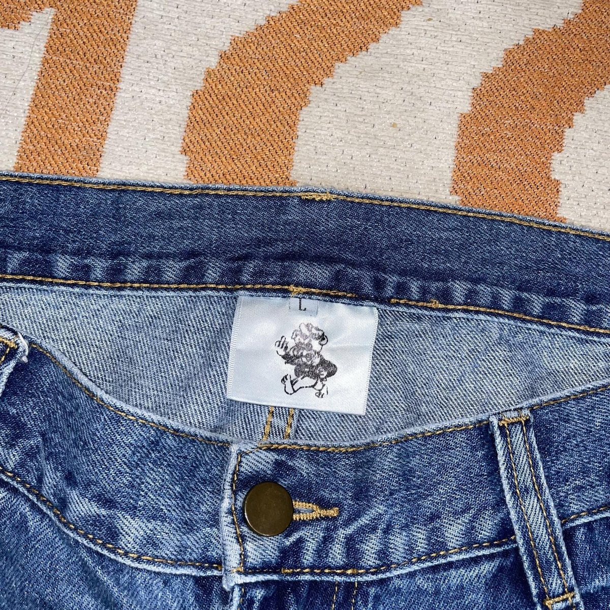 Hardline ‘23 Embroidered Bee Baggy Jeans 40x30