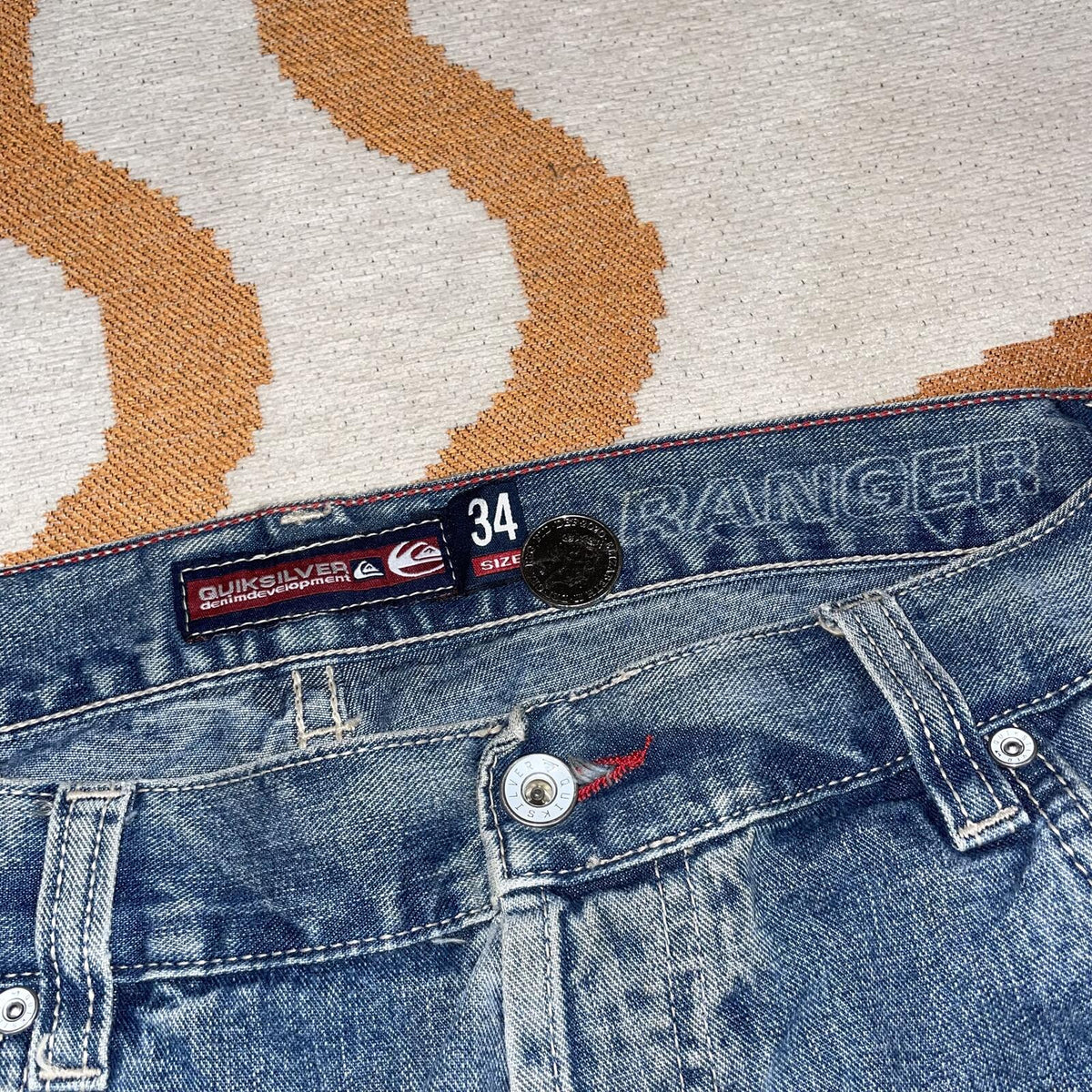Quiksilver 00s Patched ‘Ranger’ Baggy Blue Jeans 34x35