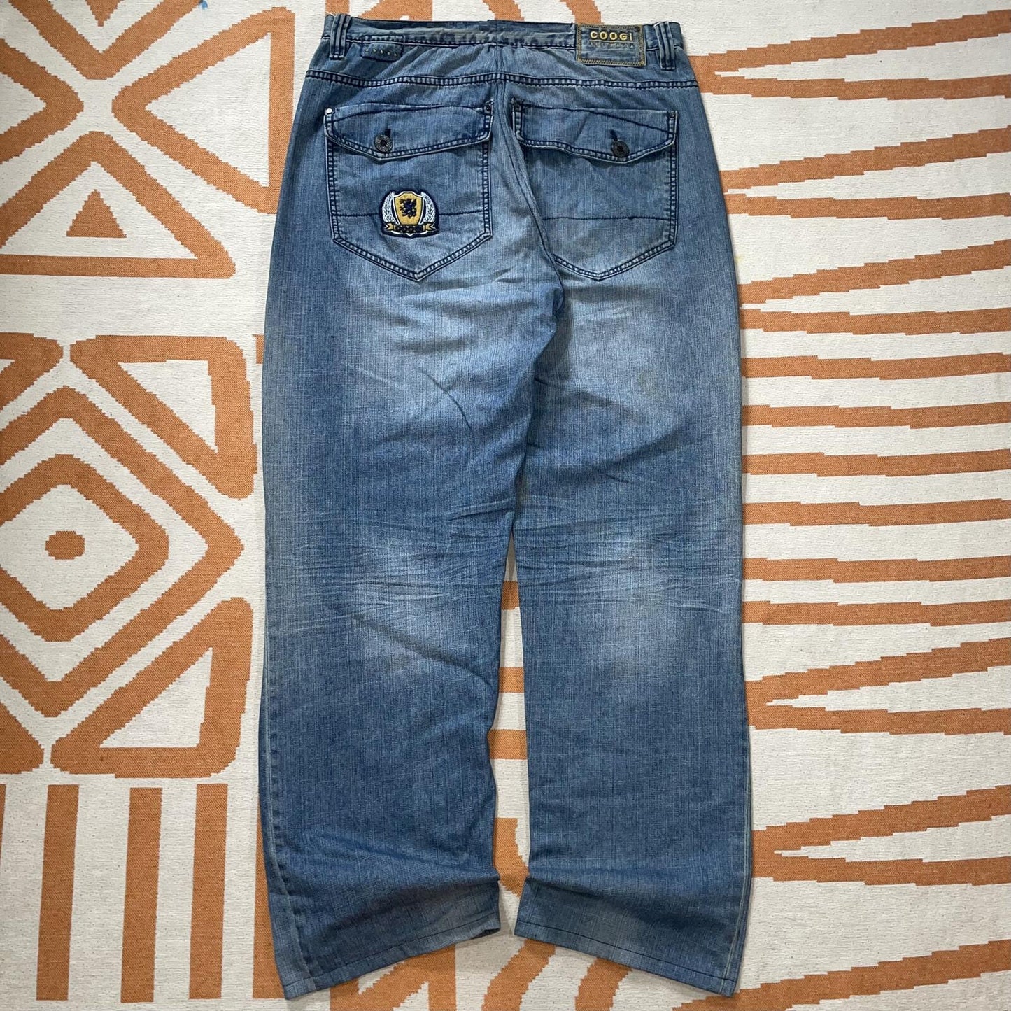 Coogi 90s Embroidered ‘Crest’ Baggy Denim Jeans 36x34