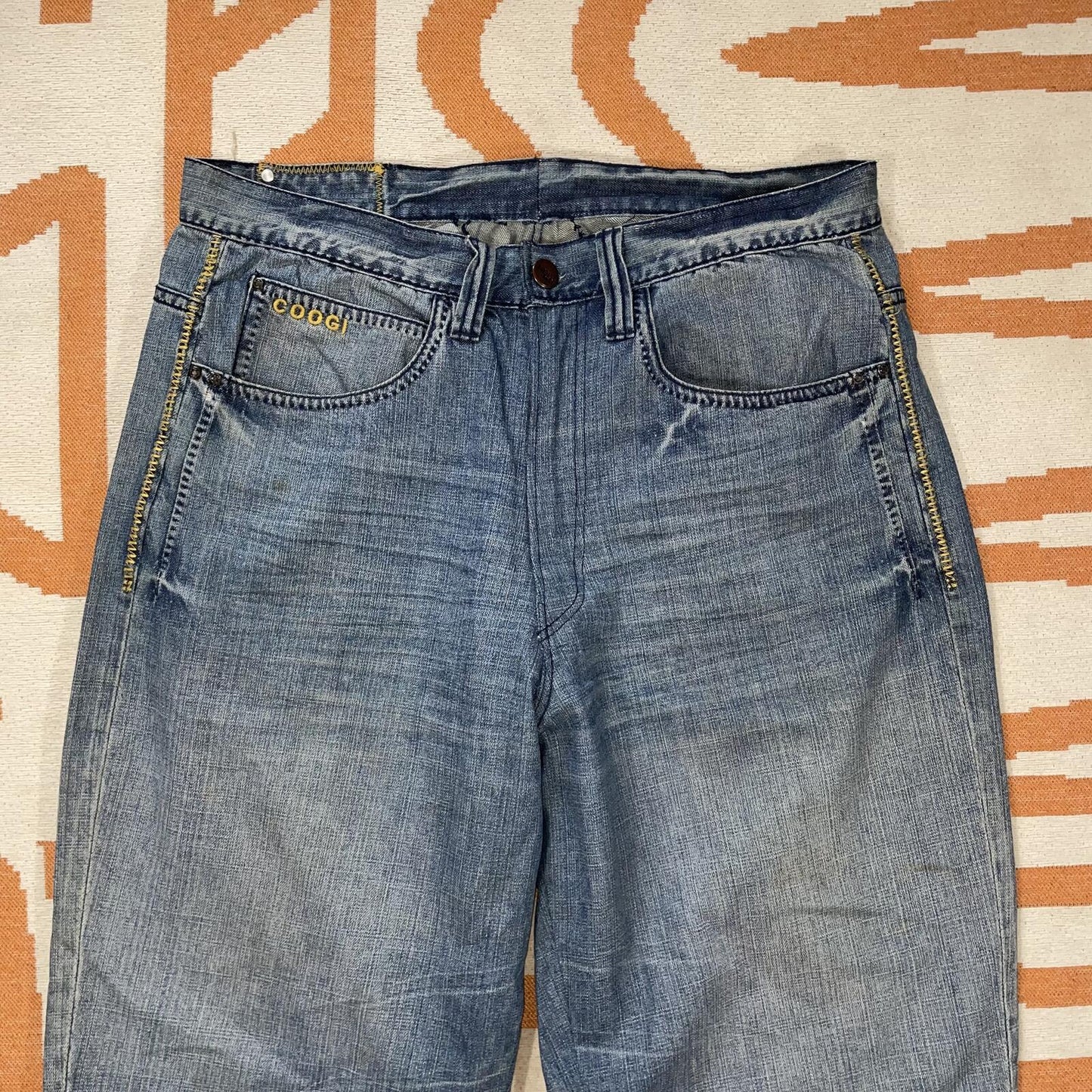 Coogi 90s Embroidered ‘Crest’ Baggy Denim Jeans 36x34