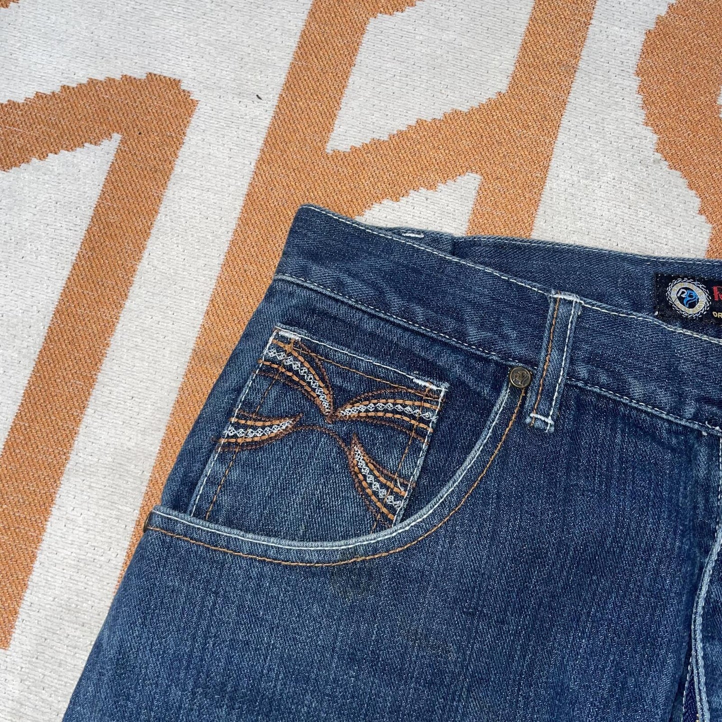 Raw Blue 00s Embroidered ‘Tribal’ Loose Denim Jeans 32x34