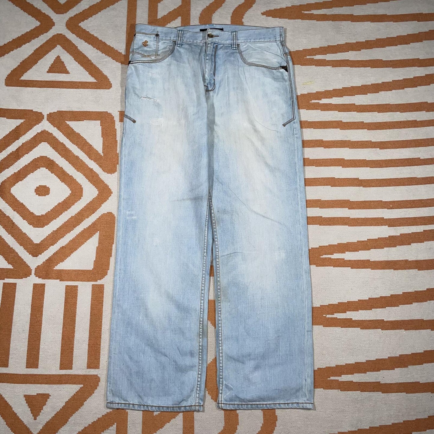 Rocawear 90s Embroidered 'Cursive' Baggy Jeans 38x34