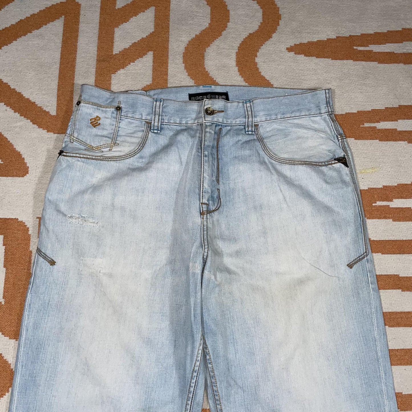 Rocawear 90s Embroidered 'Cursive' Baggy Jeans 38x34