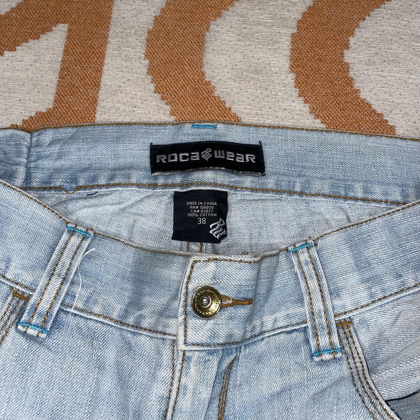 Rocawear 90s Embroidered 'Cursive' Baggy Jeans 38x34