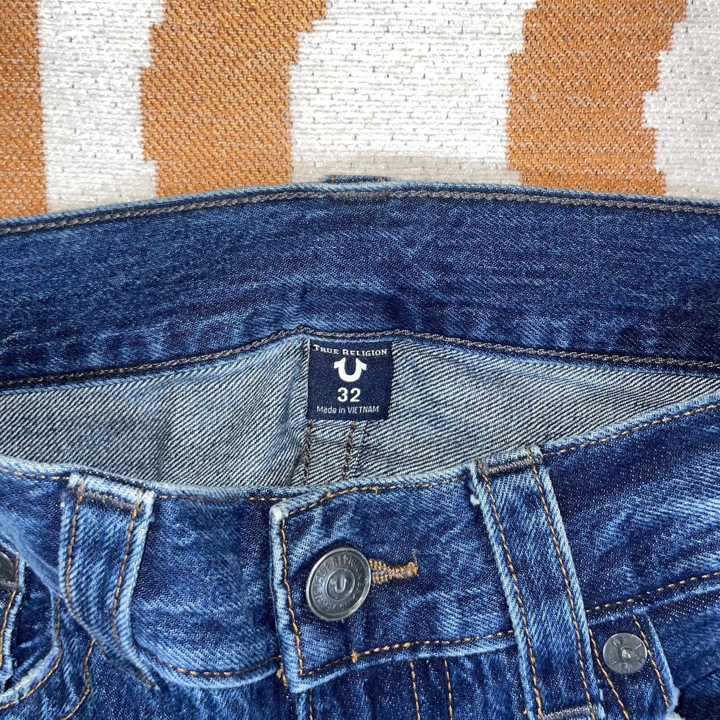 True Religion 00s Embroidered Loose Jeans 32x31