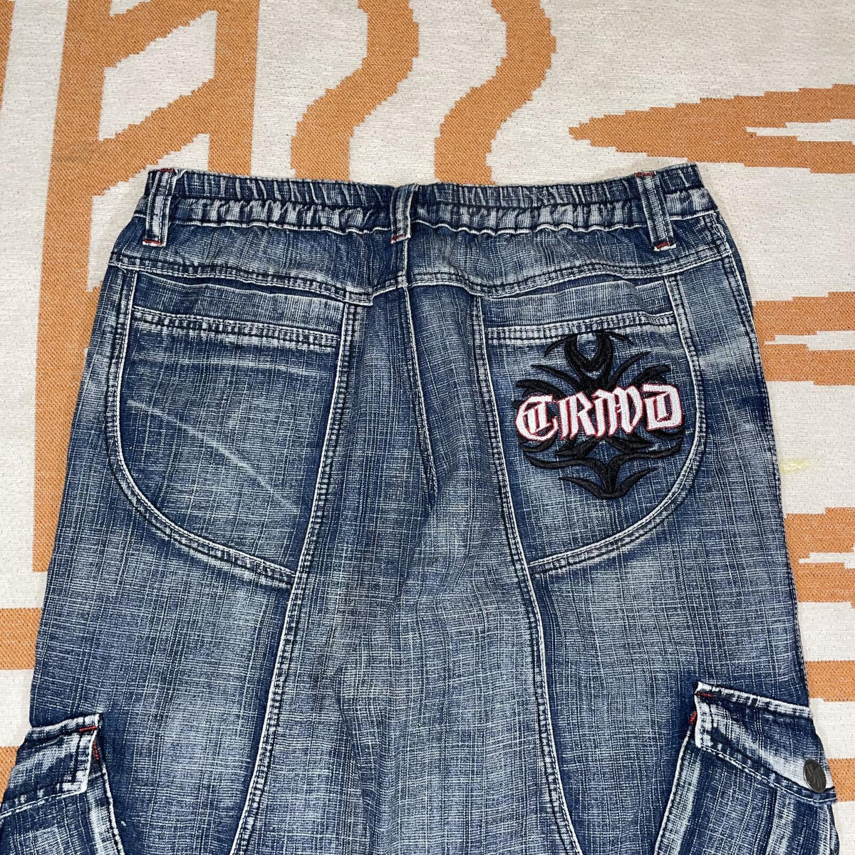 Dognose 90s Embroidered ‘Grind’ Cargo Jeans 32x31