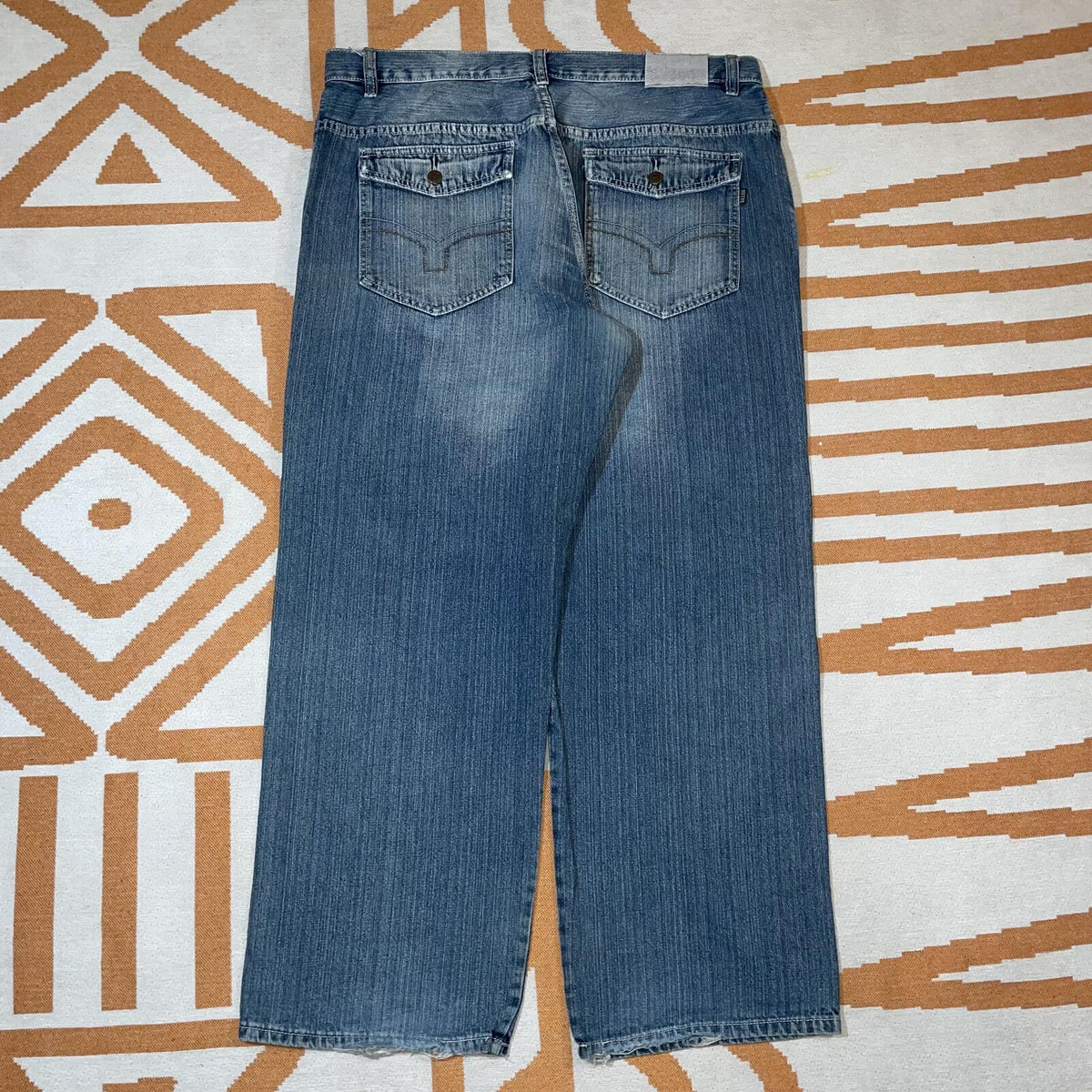 Da Lun 90s Embroidered Abstract Baggy Jeans 40x32