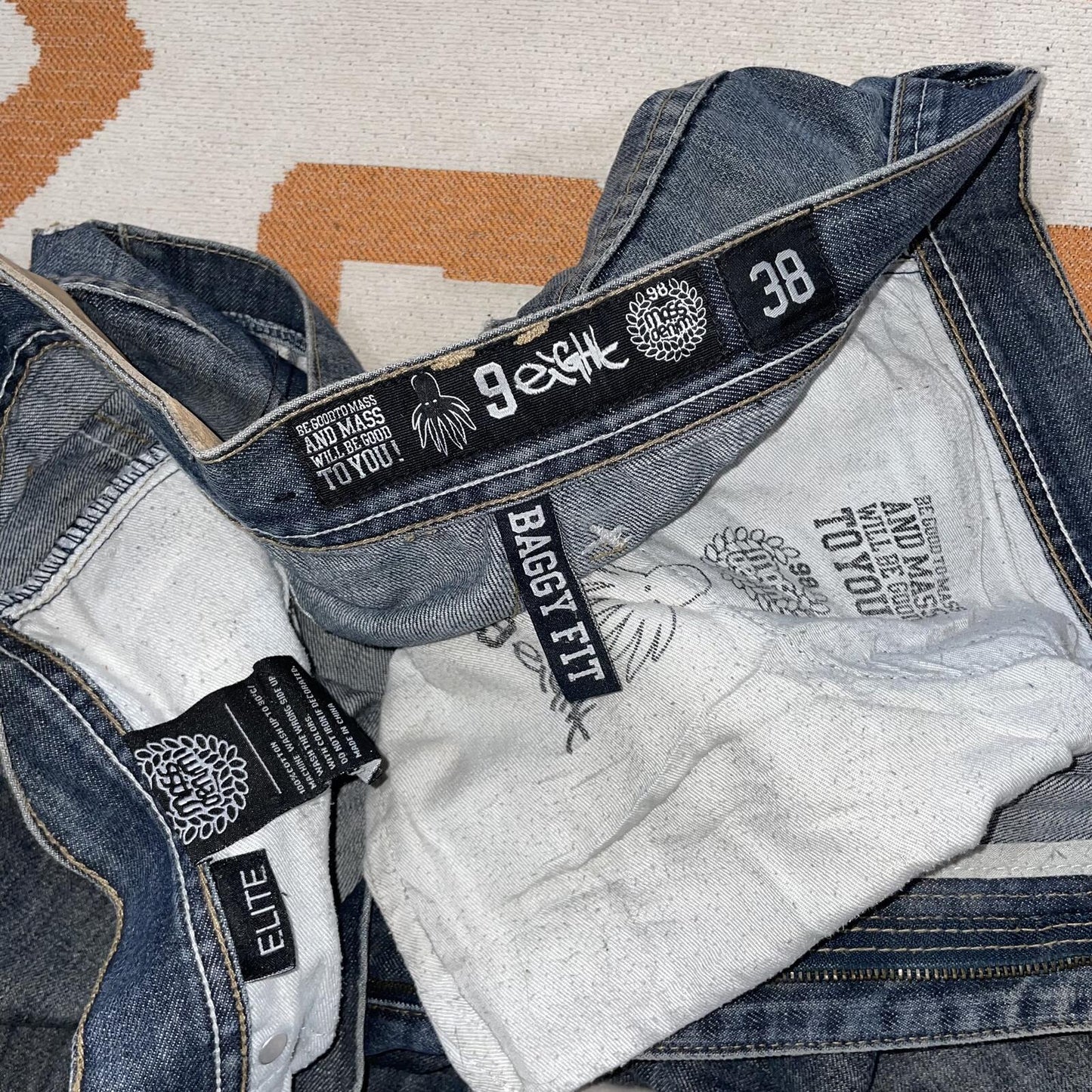 MASS 00s Embroidered ‘Wreath’ Baggy Jeans 38x28