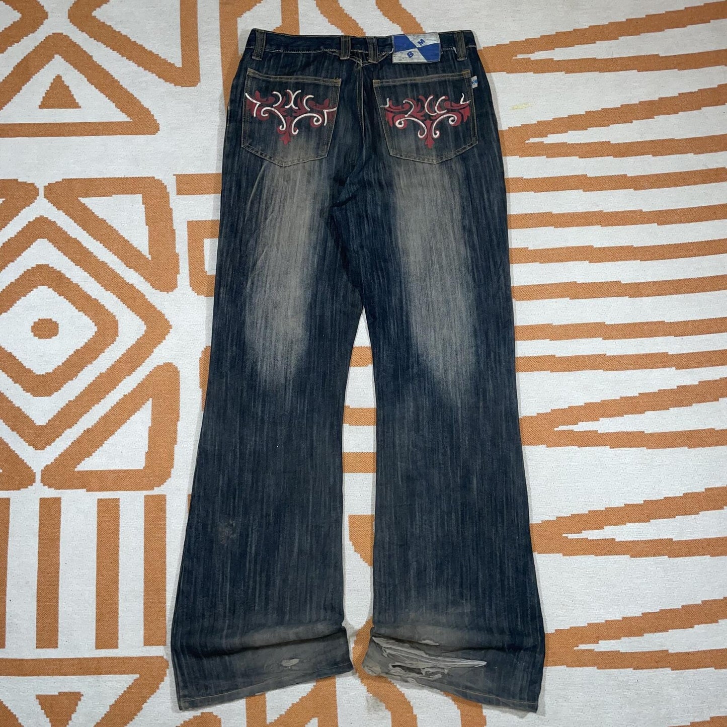 BM 00s Printed ‘Adventure’ Graphic Black Flared Jeans 32x34