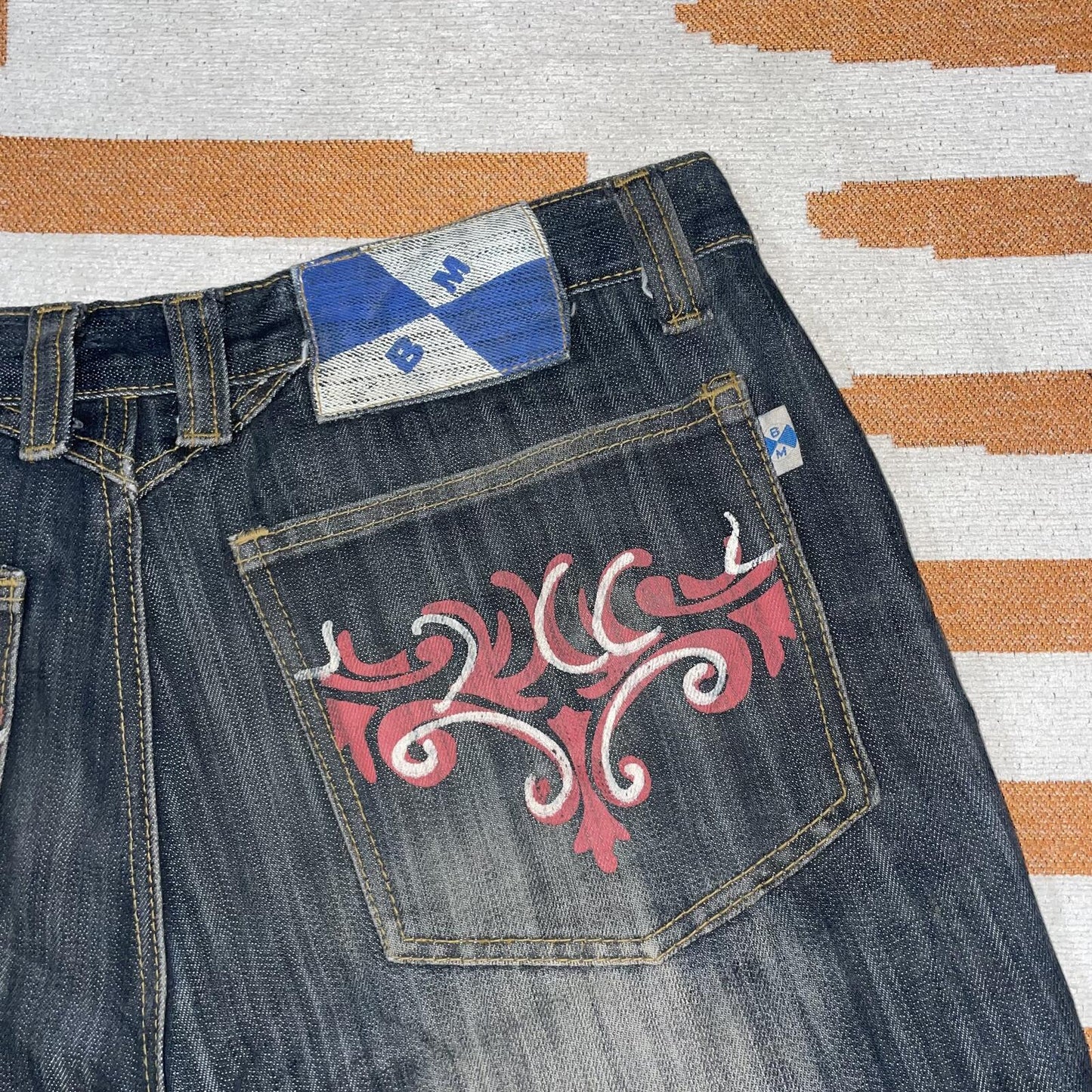 BM 00s Printed ‘Adventure’ Graphic Black Flared Jeans 32x34