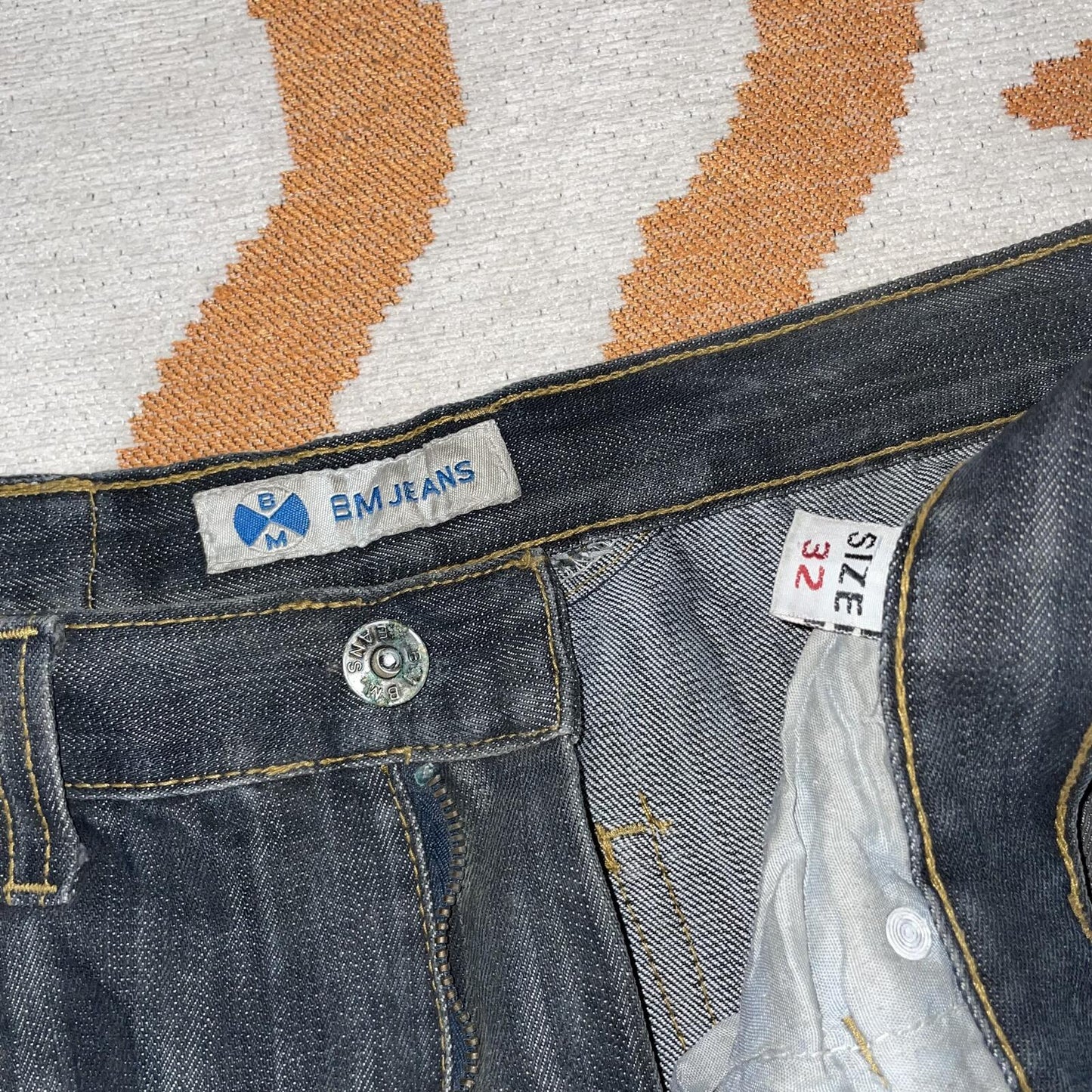BM 00s Printed ‘Adventure’ Graphic Black Flared Jeans 32x34