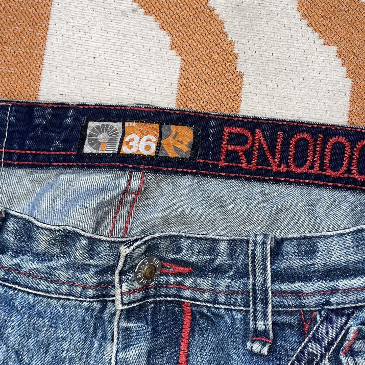 Akademiks 00s Embroidered Baggy ‘Brit’ Jeans 36x32