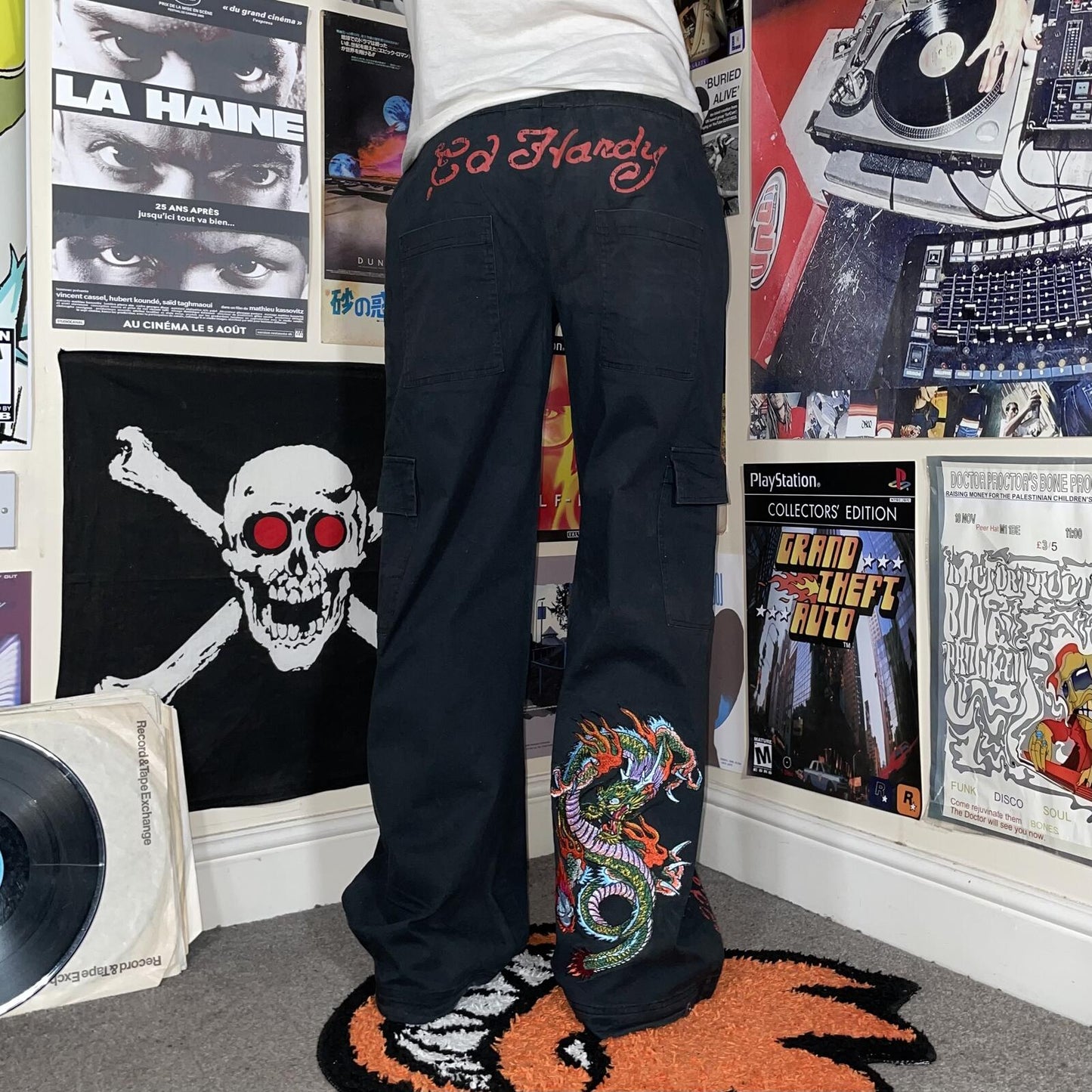 Ed Hardy x UO ‘22 Embroidered ‘Dragon’ Cargo Pants 28-34x31
